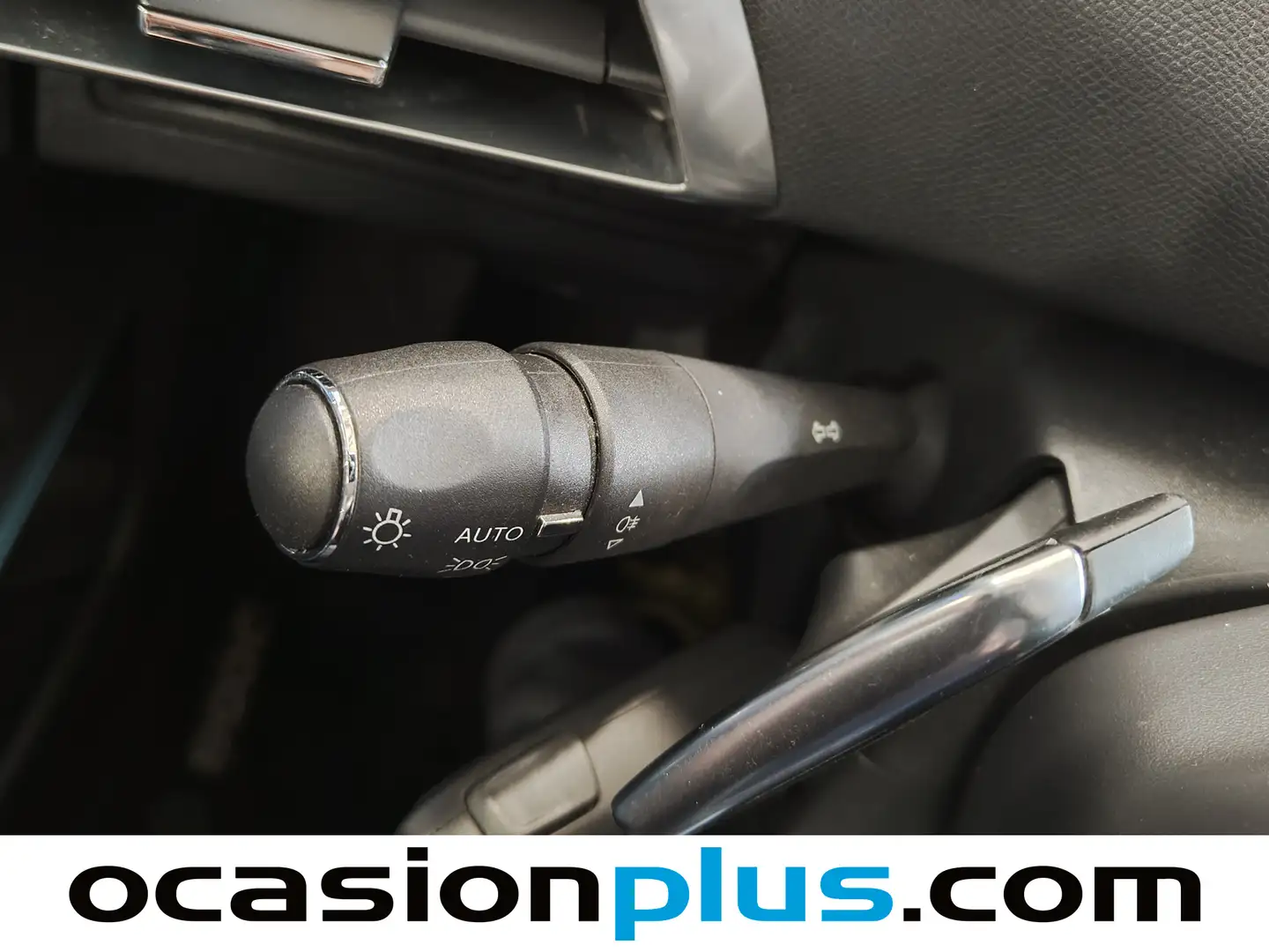 Foto Peugeot 3008 Peugeot 3008 PureTech 130 S&S Allure Pack EAT8 (130 CV)