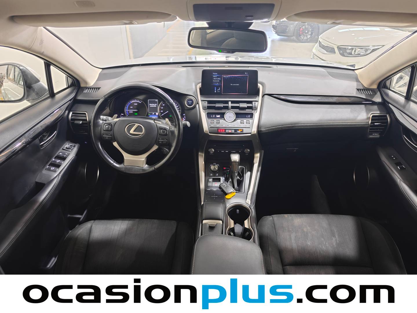 Foto Lexus NX Lexus NX 300h Business 2WD (197 CV)