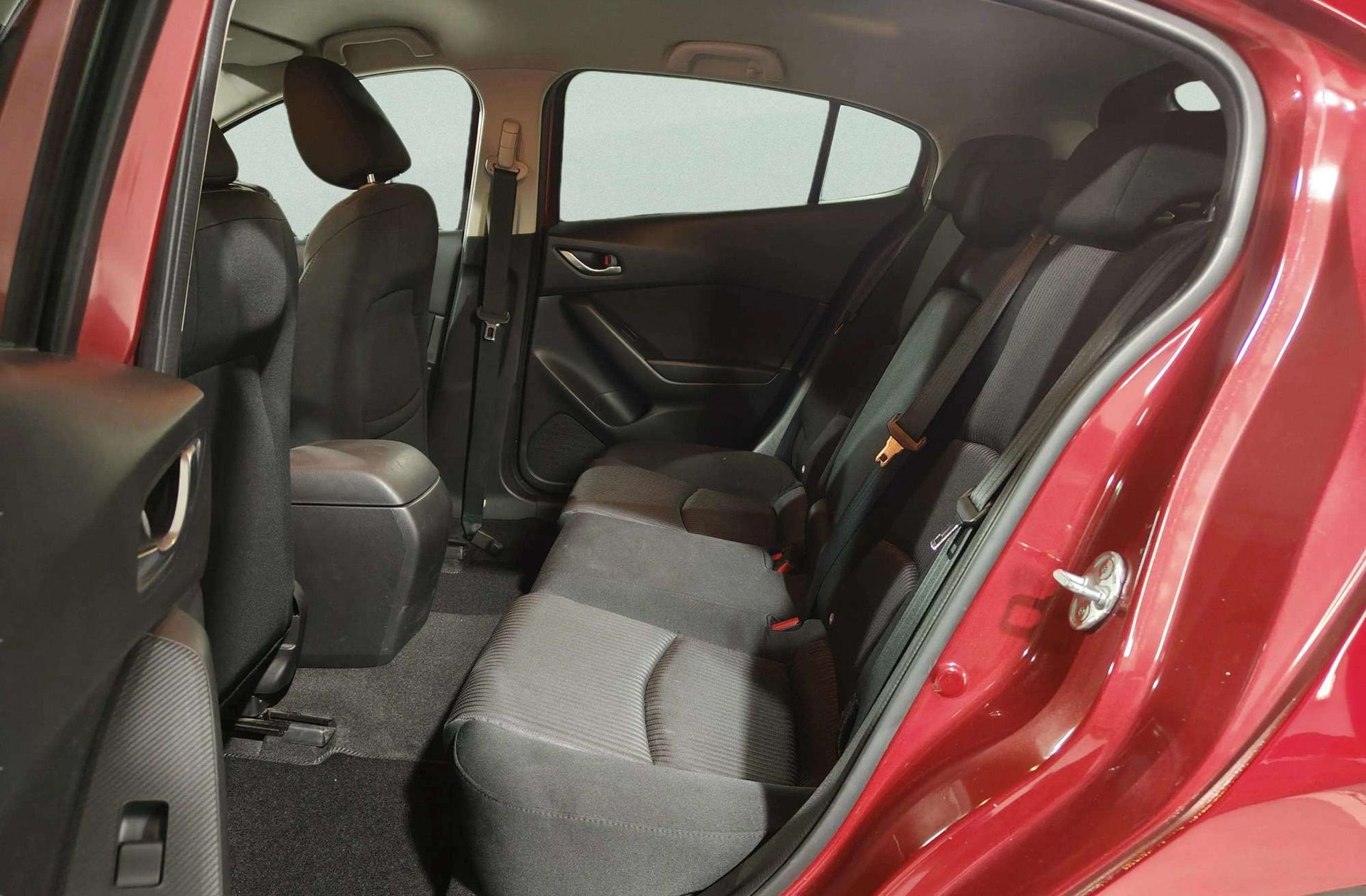 Mazda Mazda3 2.2 DE Luxury - foto 13