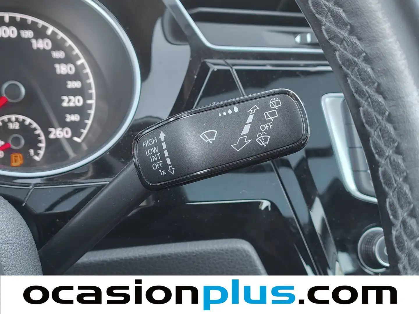 Foto Volkswagen Touran Volkswagen Touran 2.0 TDI BMT (150 CV) DSG 7 Plazas