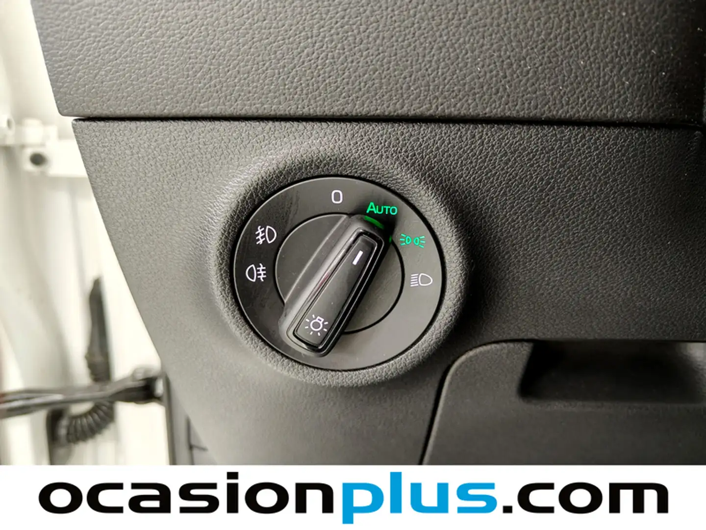 Foto Skoda Karoq Skoda Karoq 1.5 TSI ACT Ambition DSG (150 CV)