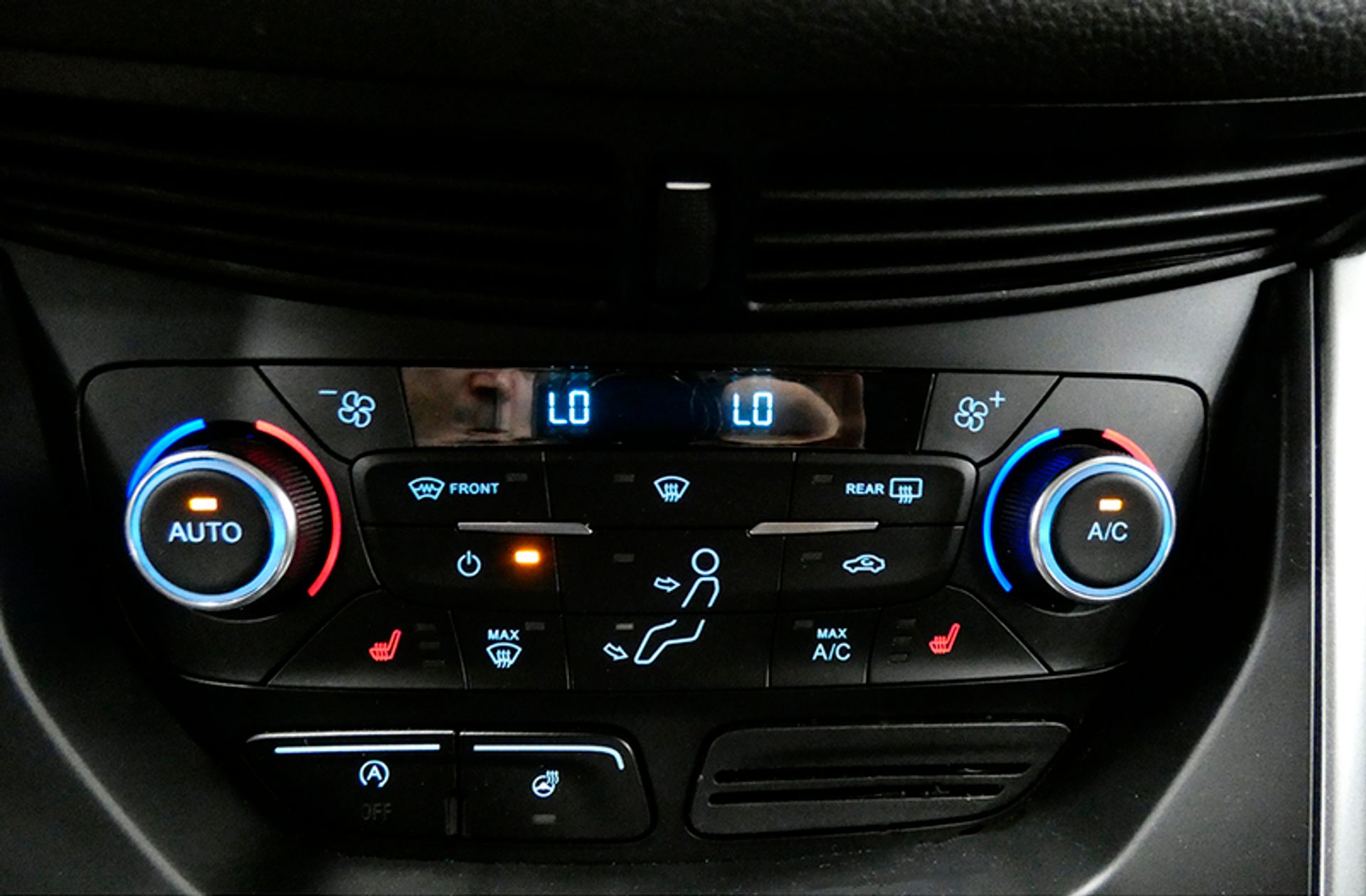 Ford Kuga 1.5 EcoBoost Trend 4x2 - foto 34