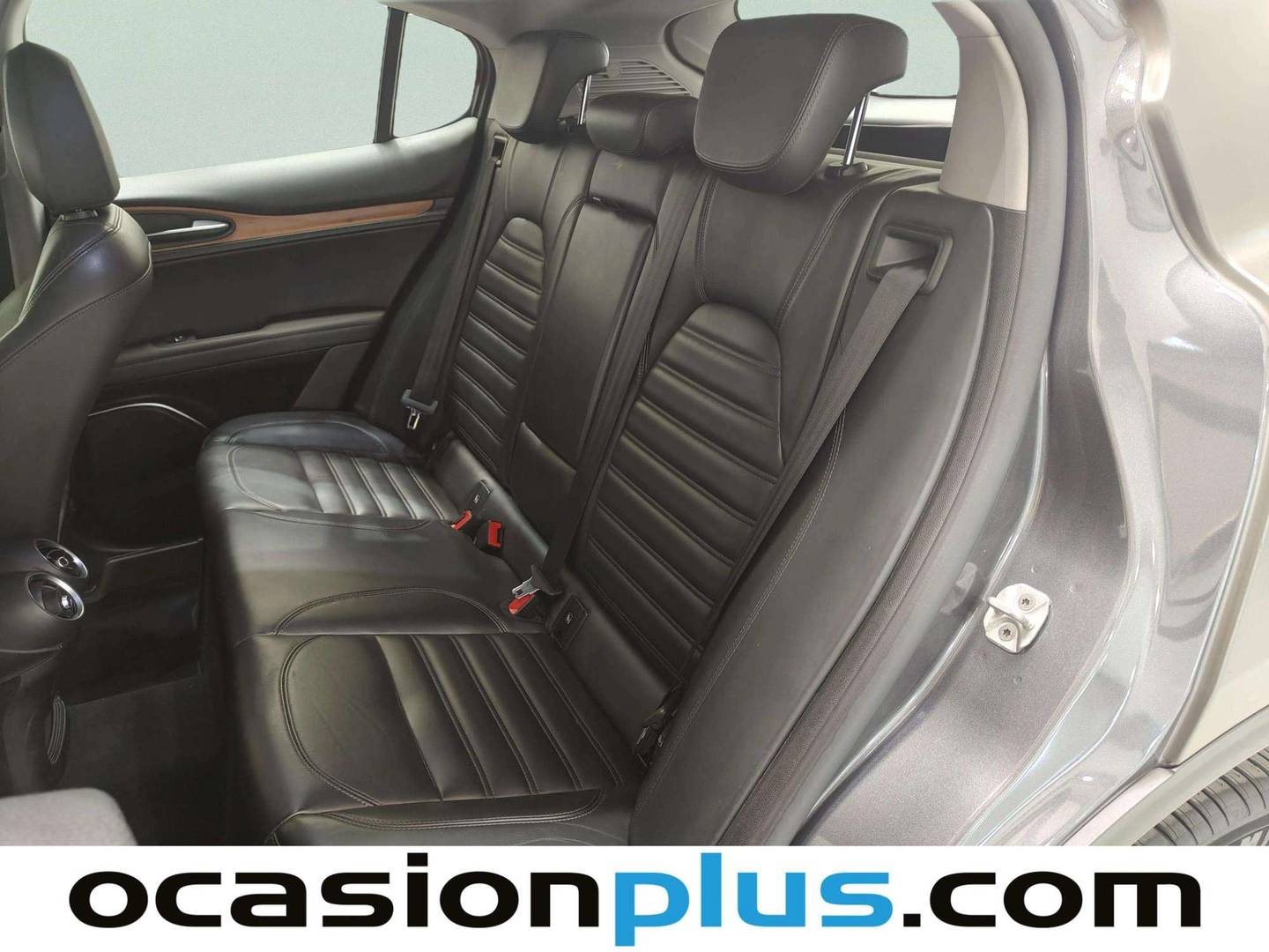 Foto asientos traseros Alfa Romeo Stelvio Alfa Romeo Stelvio Stelvio 2.0 Gasolina Executive AWD (280 CV)