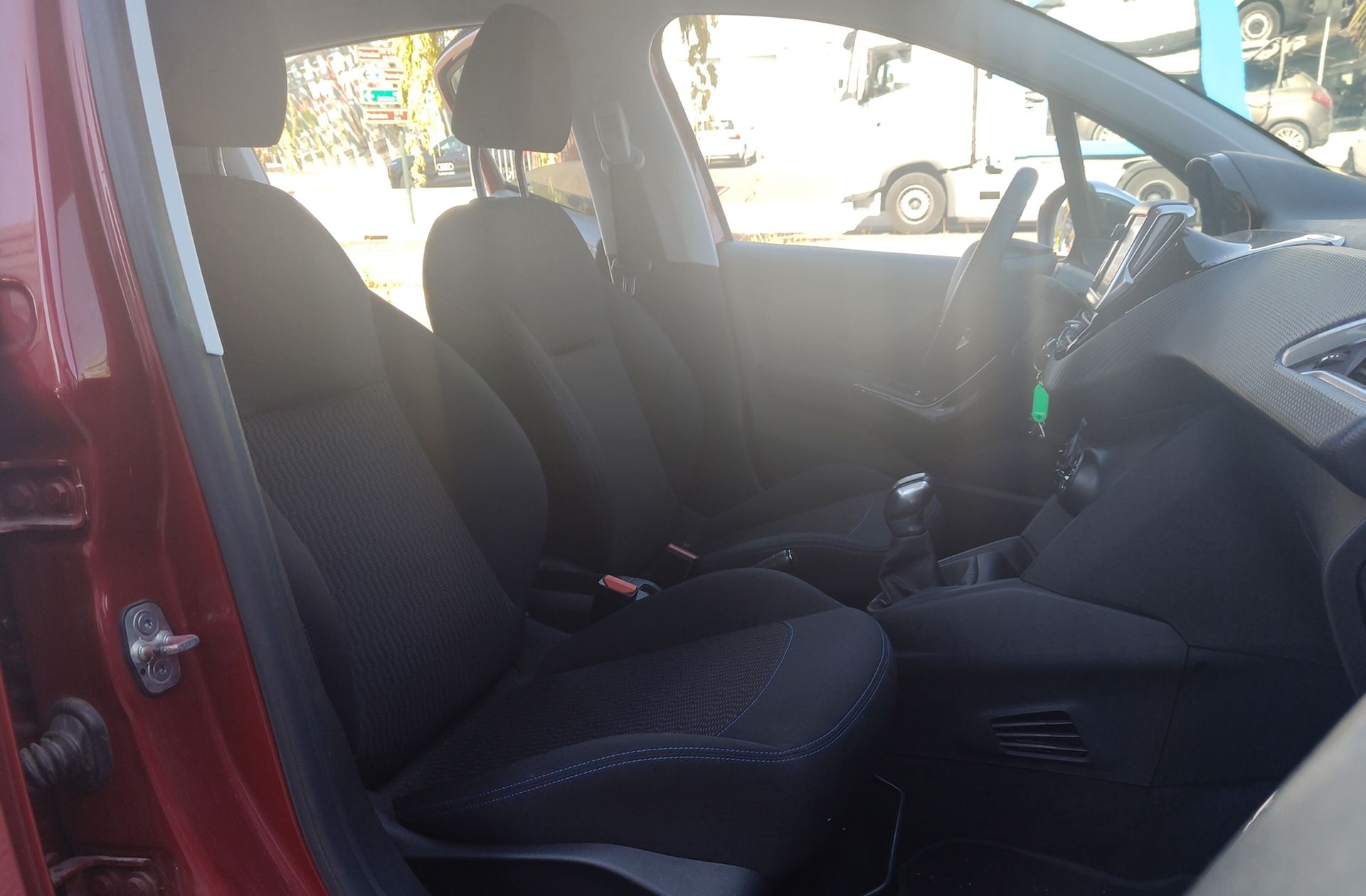 Peugeot 208 PureTech 82 Style - foto 13