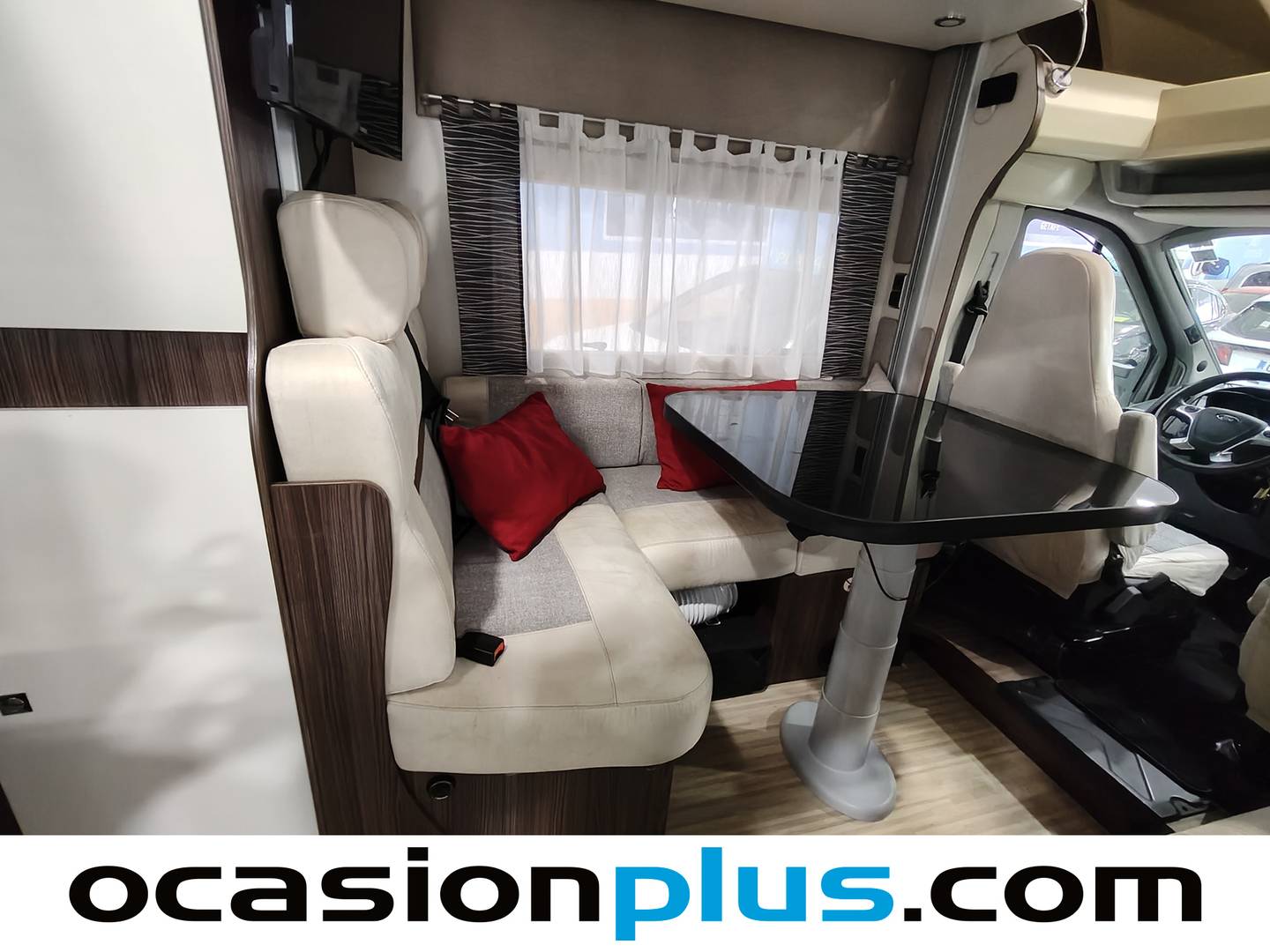 Foto asientos traseros Benimar Tessoro Benimar Tessoro 2.2D 481 (170 CV ) 4 Plazas