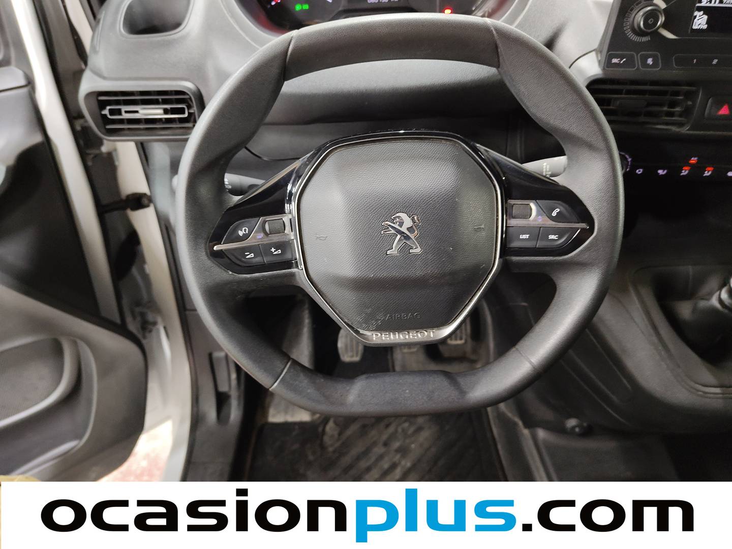 Extras y acabados del Peugeot Partner Peugeot Partner Furgon BlueHDi 100 Standard 600kg (102 CV)
