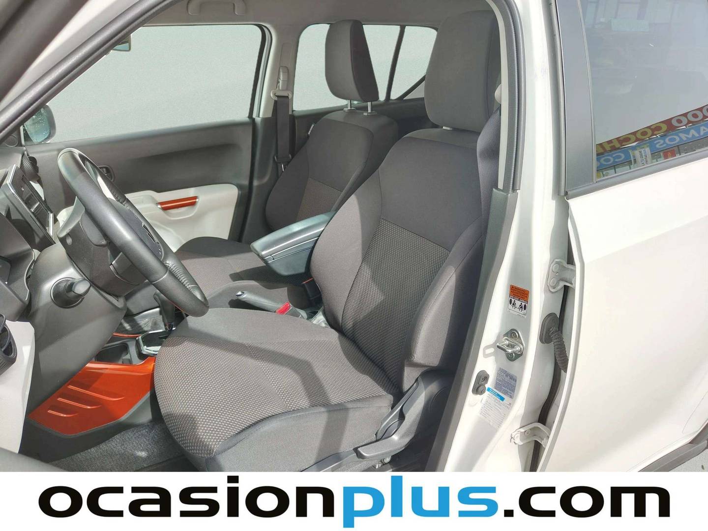 Foto asientos delanteros Suzuki Ignis Suzuki Ignis 1.2 GLX AGS (90 CV)