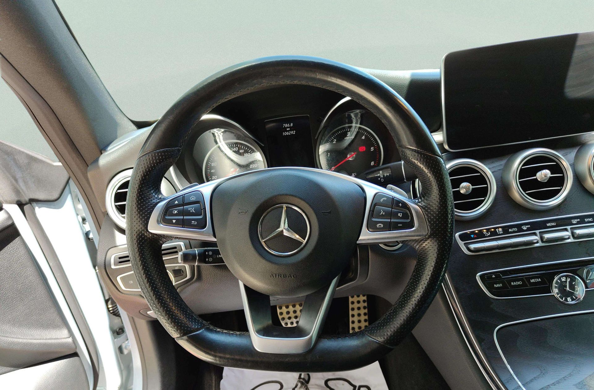 Mercedes-Benz Clase C C Coupe 250 d Pack AMG - foto 25
