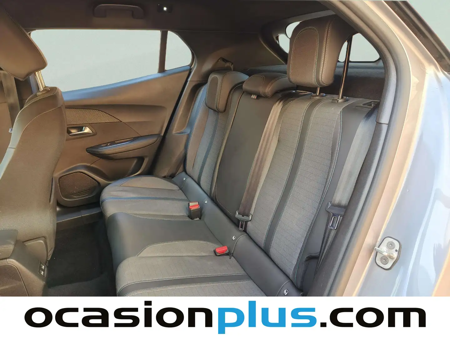 Foto Peugeot 2008 Peugeot 2008 PureTech 100 S&S Allure (100 CV)