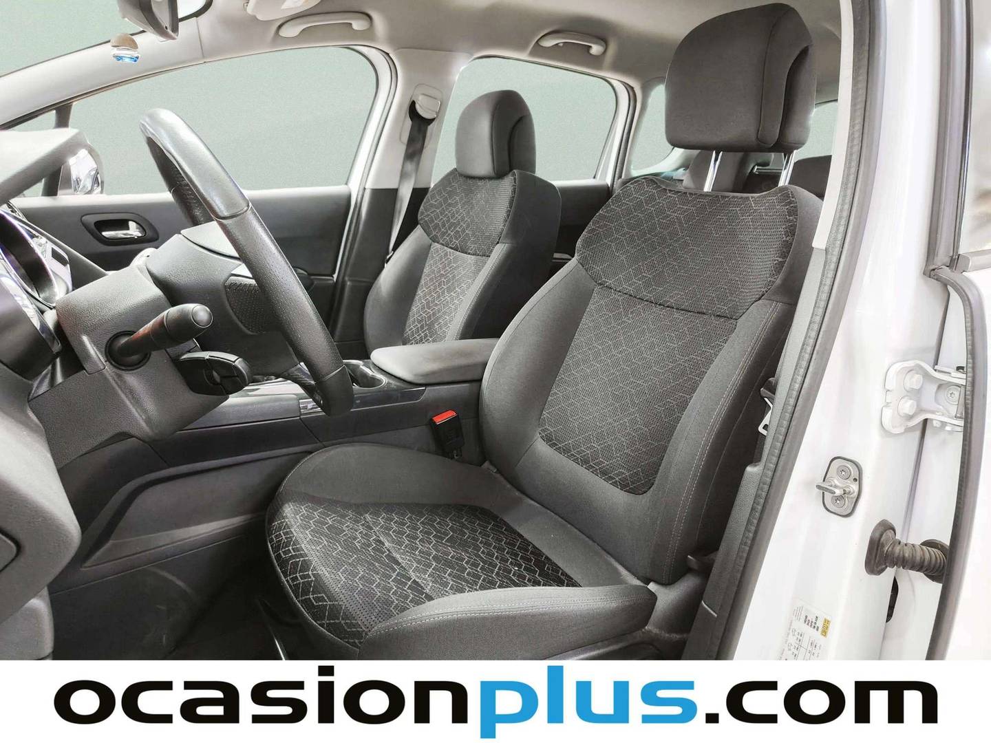 Foto asientos delanteros Peugeot 3008 Peugeot 3008 1.6 BlueHDI FAP Style (120 CV)