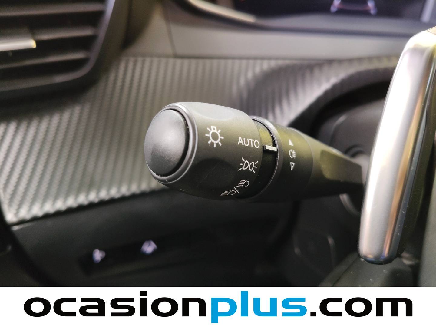 Peugeot 2008 Peugeot 2008 Allure Hybrid eDCS6 (145 CV) de ocasión