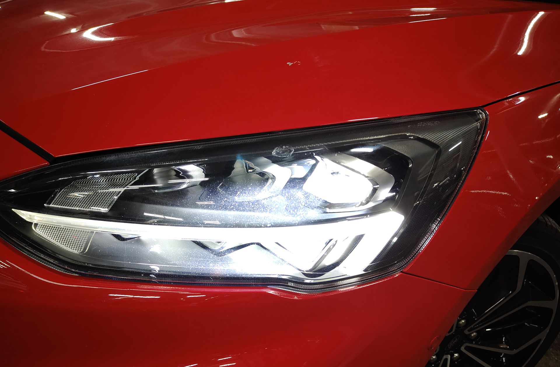 Ford Focus 1.0 EcoBoost ST-Line - foto 17