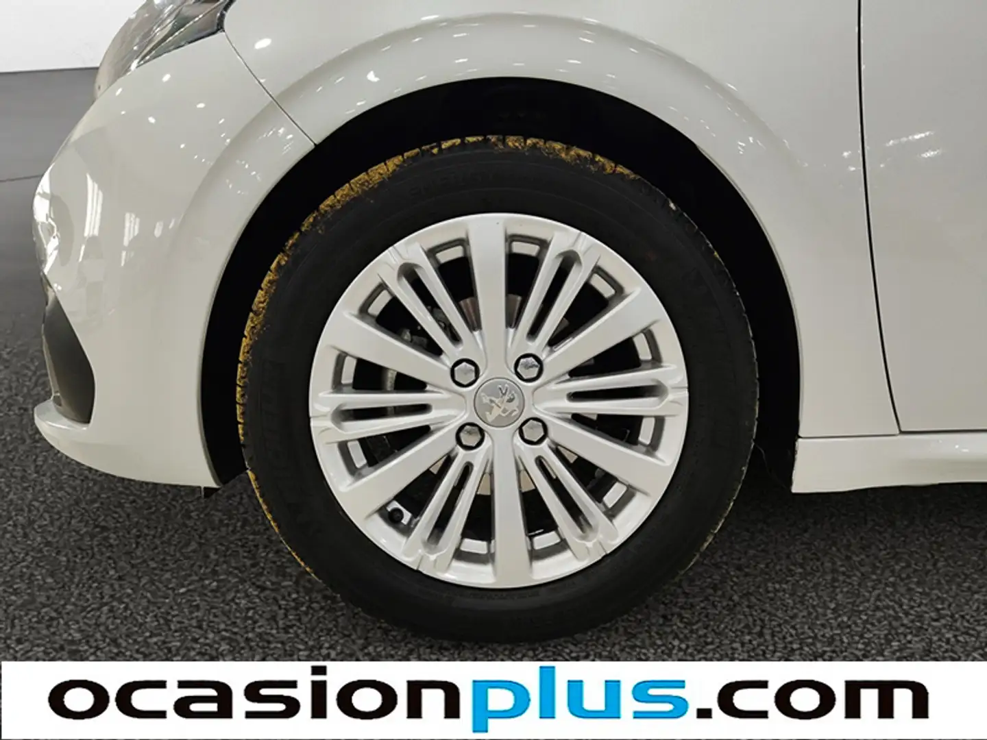 Foto Peugeot 208 Peugeot 208 PureTech 110 Signature (110 CV)