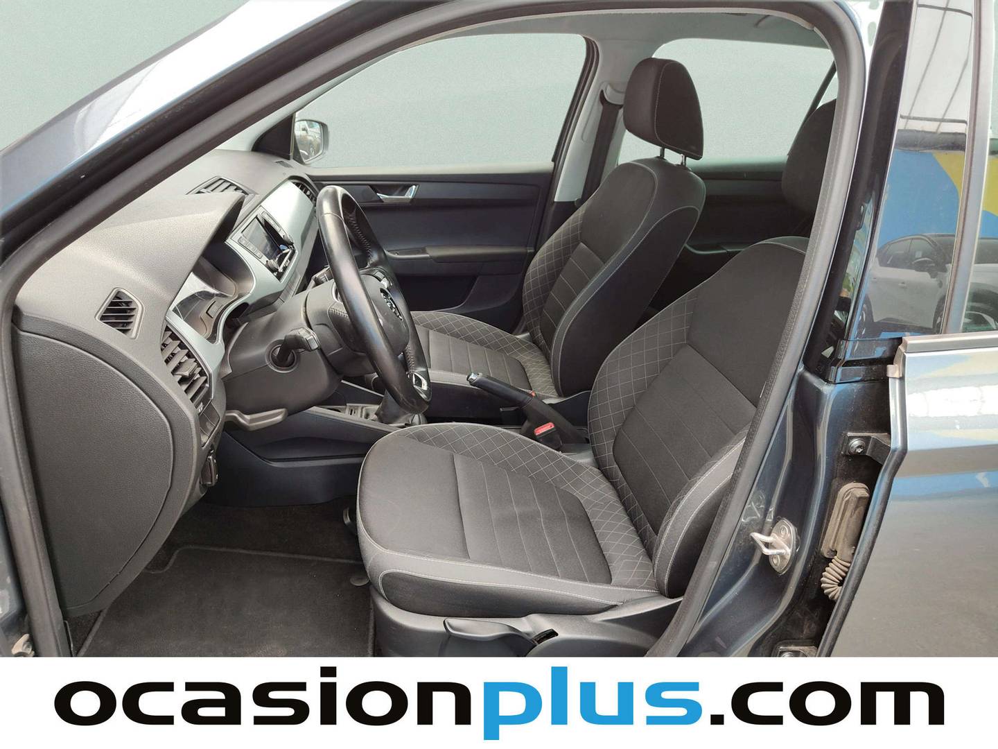 Foto asientos delanteros Skoda Fabia Skoda Fabia 1.0 TSI Ambition Plus (95 CV)