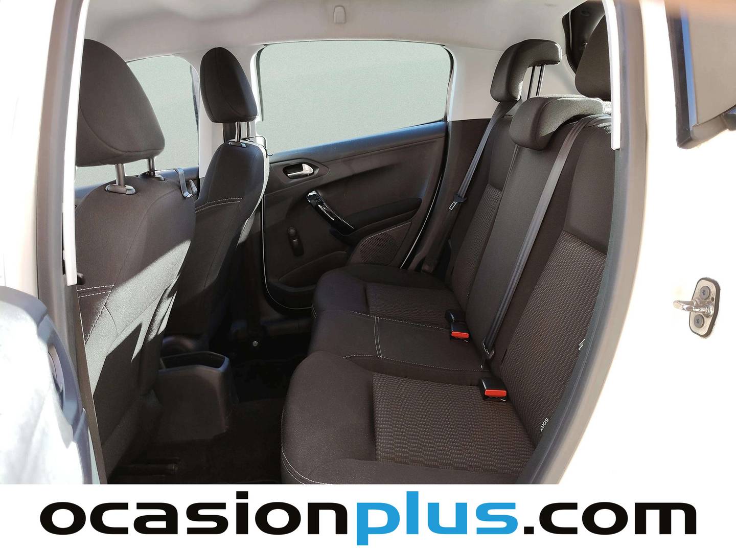 Foto asientos traseros Peugeot 208 Peugeot 208 BlueHDi 100 Active (100 CV)