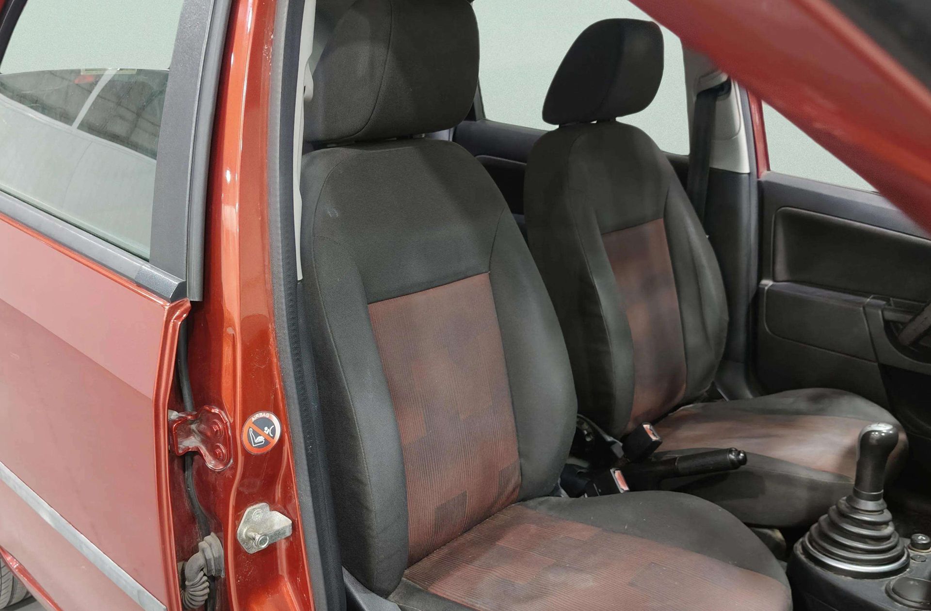 Ford Fiesta 1.4 Futura - foto 14