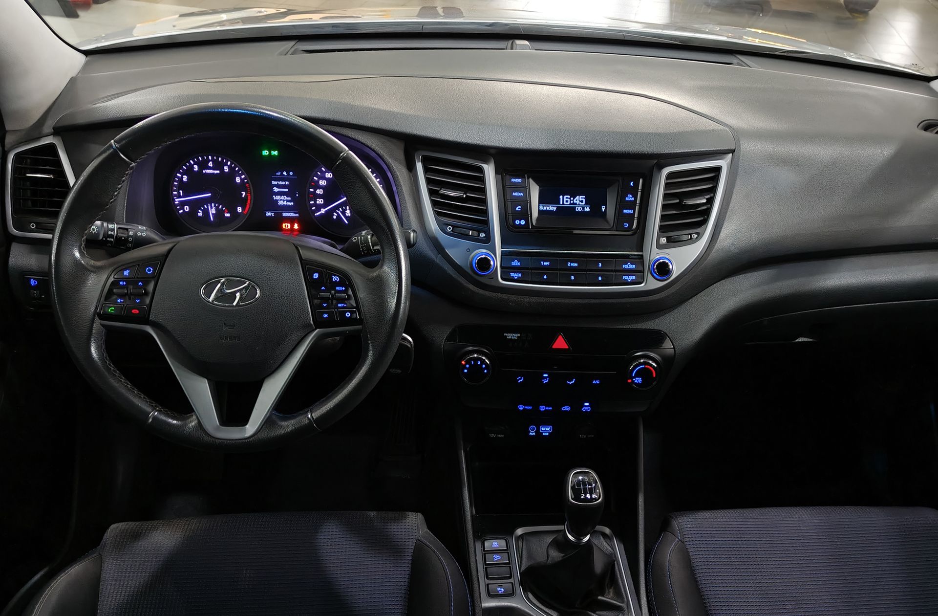 Hyundai Tucson 1.6 GDI BlueDrive Essence 4x2 - foto 6