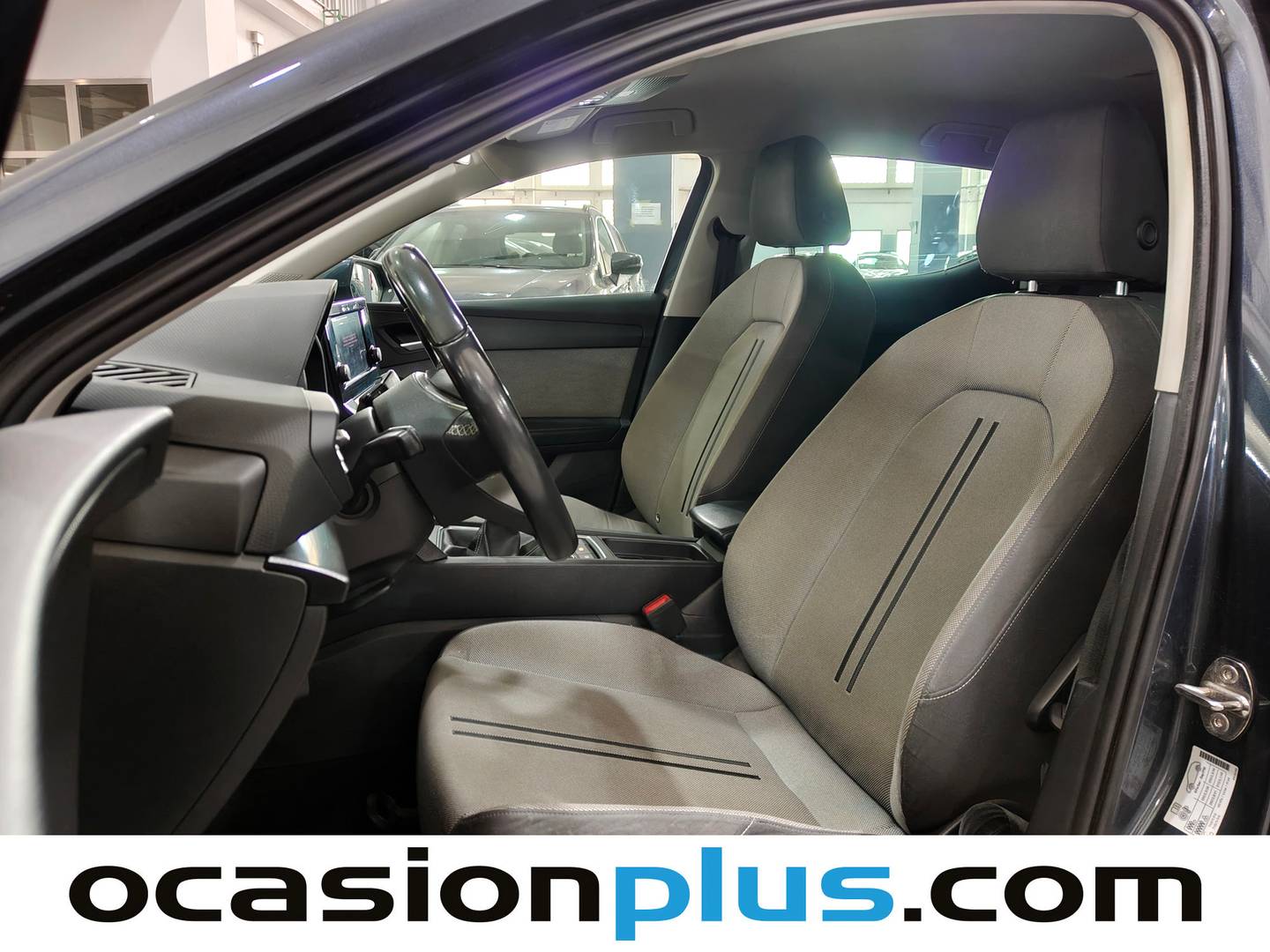 Foto delantera Seat León Seat León 1.0 TSI S&S Style Go (110 CV) izquierda