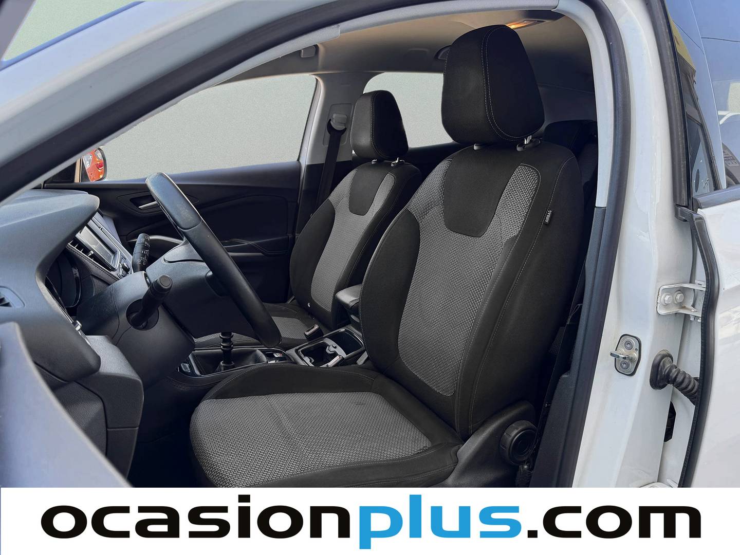 Foto asientos delanteros Opel Grandland X Opel Grandland X 1.2 Turbo Selective (130 CV)