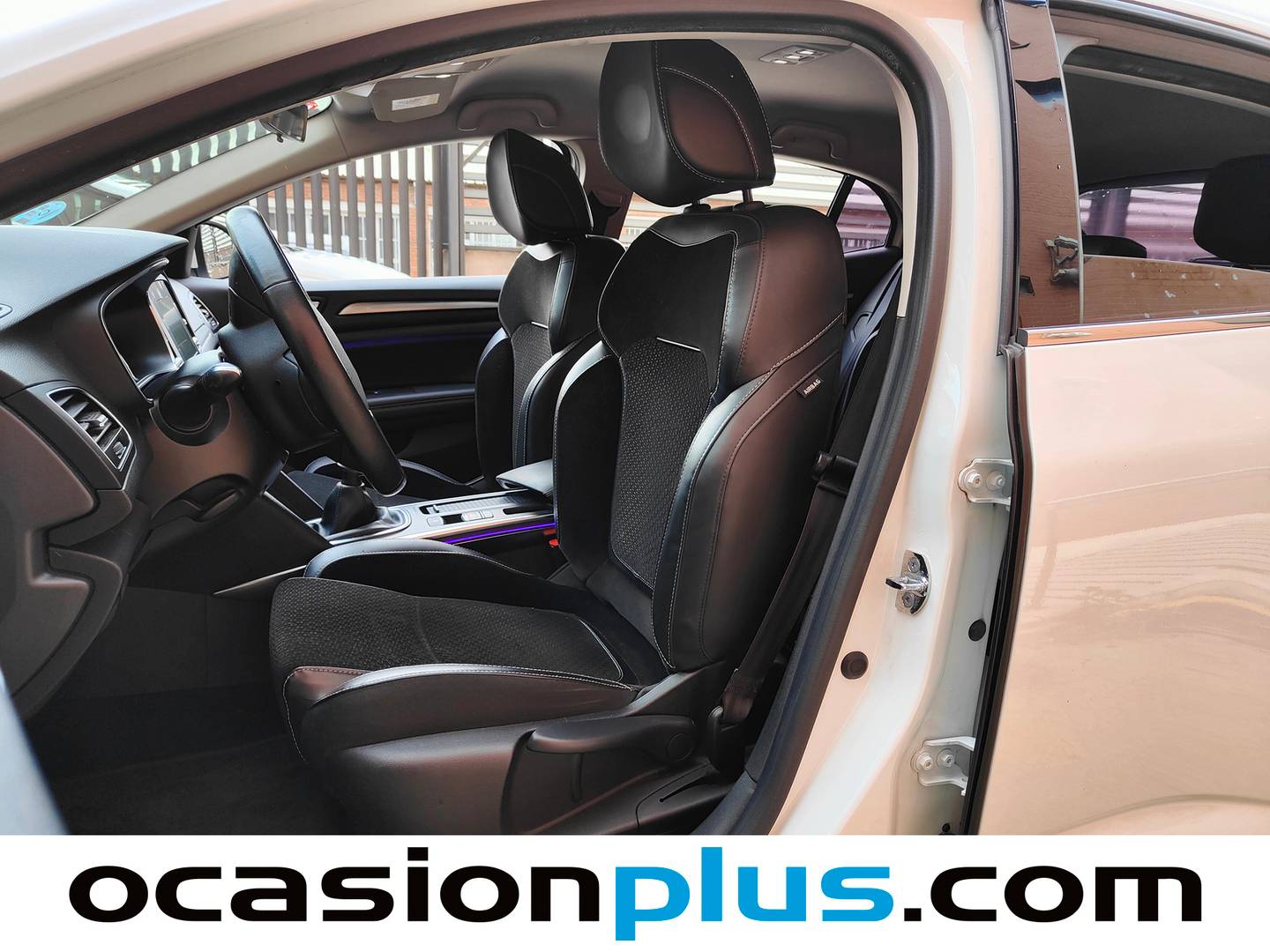 Foto asientos delanteros Renault Mégane Renault Megane Zen Energy TCe (130 CV)