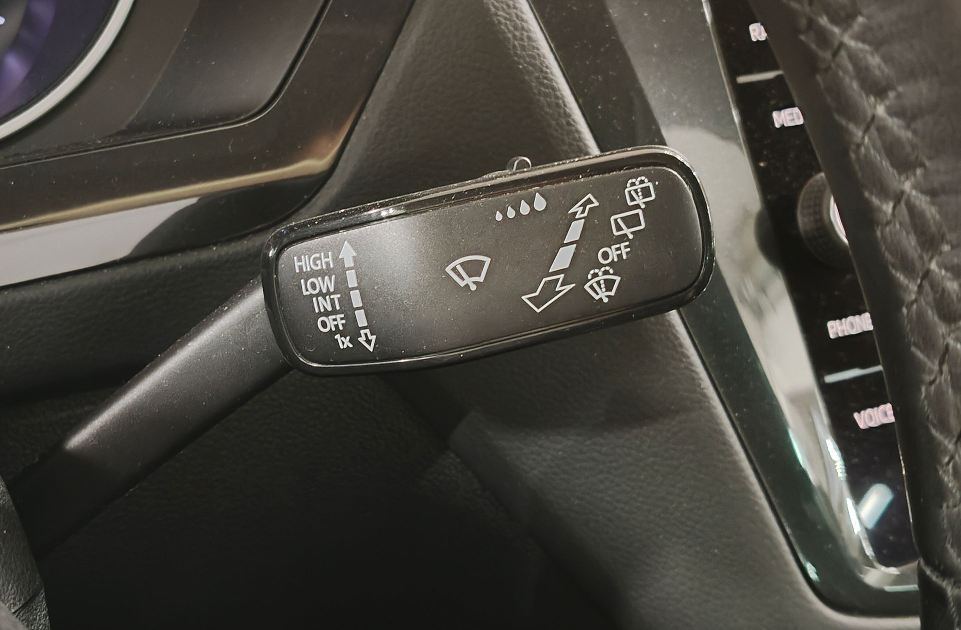 Volkswagen Tiguan Advance 1.5 TSI DSG - foto 30