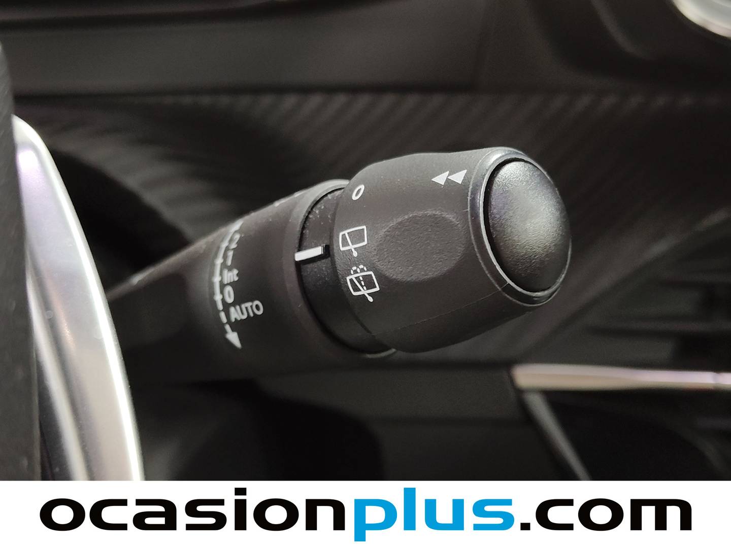 Peugeot 2008 Peugeot 2008 Allure Hybrid eDCS6 (145 CV) automático
