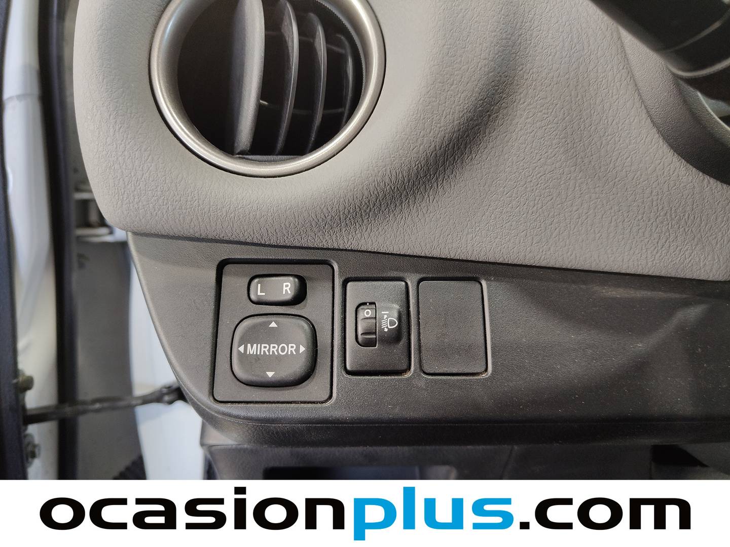 Toyota Yaris Toyota Yaris 100 Active  (99 CV) 2015