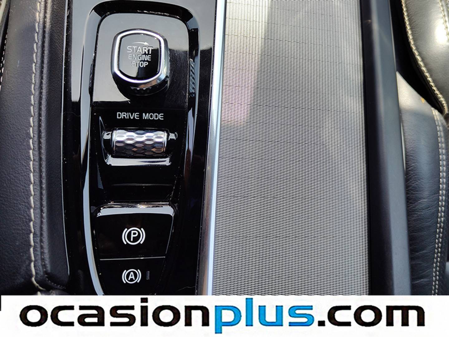 Foto Volvo XC90 Volvo XC90 T8 Recharge R-Design AWD Auto (390 CV)