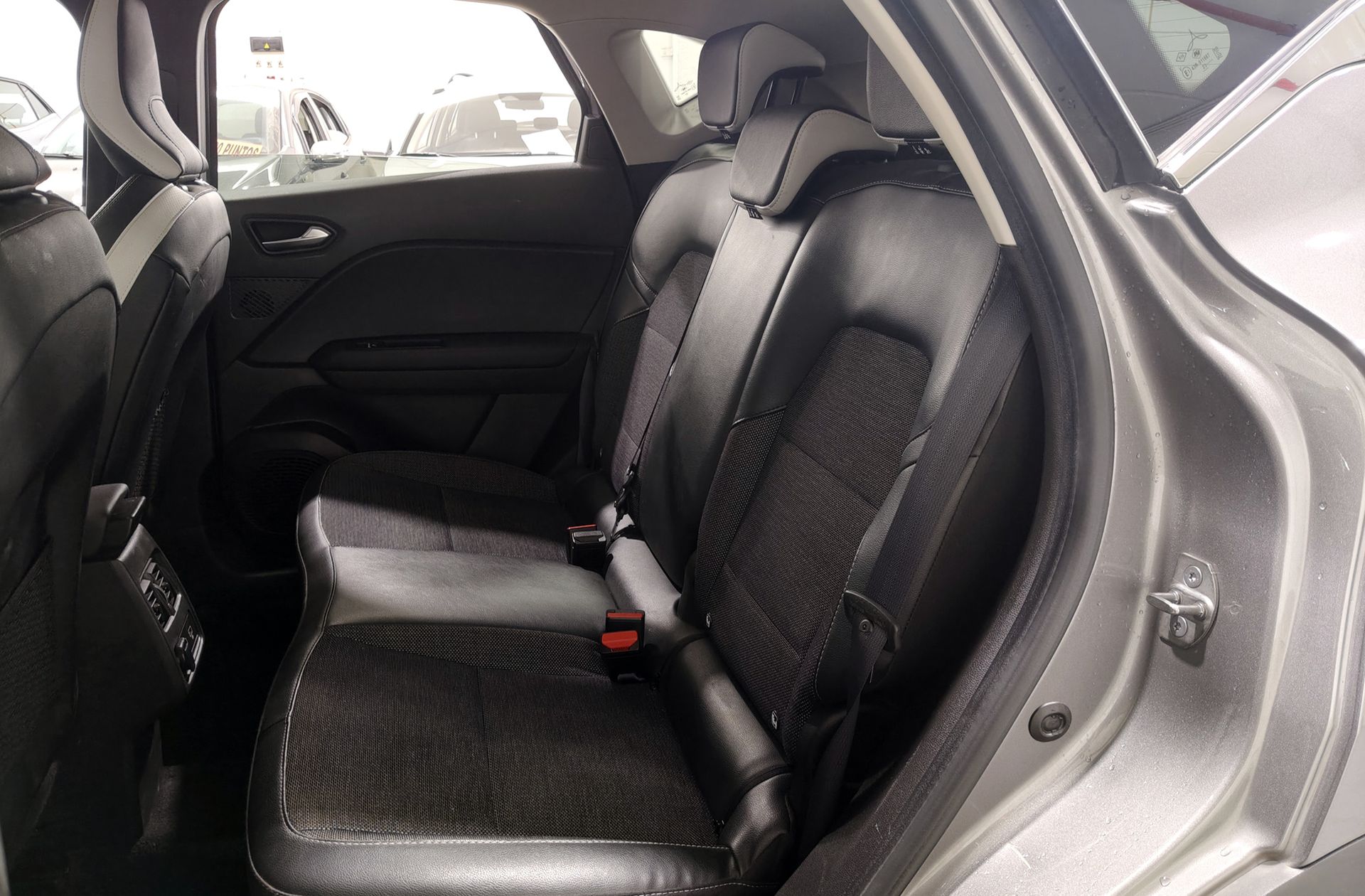 Renault Captur Techno TCe - foto 12