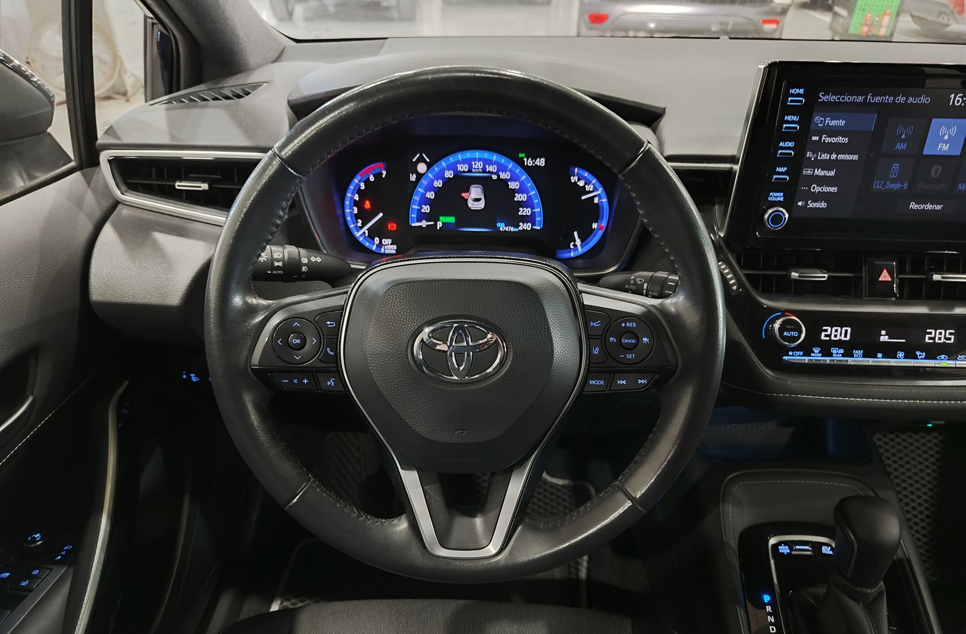 Toyota Corolla 1.8 125H Style E-CVT - foto 18
