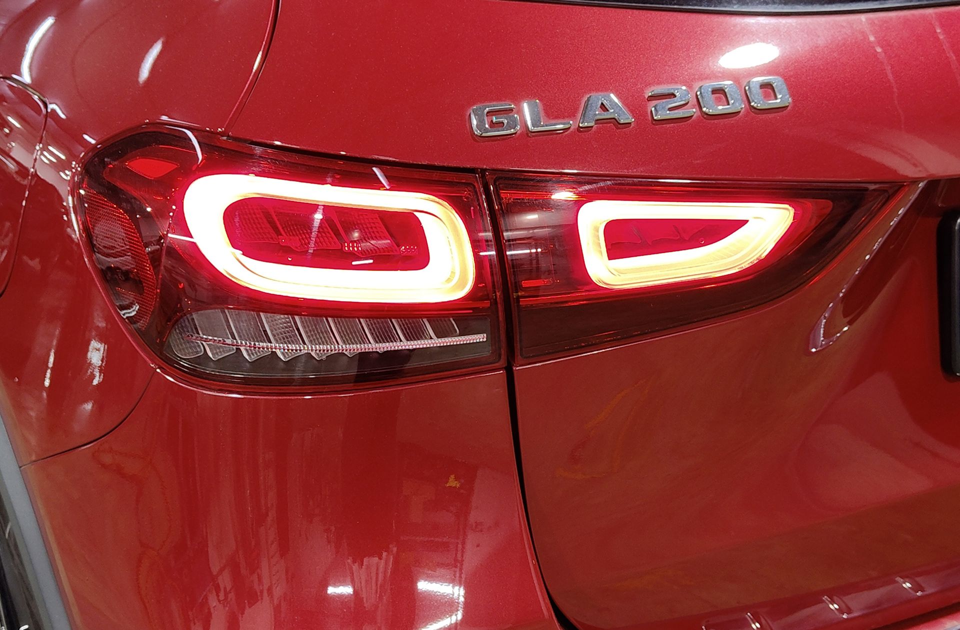 Mercedes-Benz GLA 200 Pack AMG - foto 20