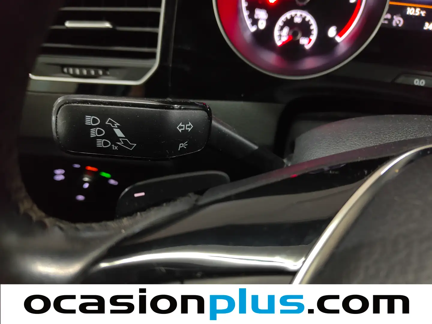 Foto Volkswagen Golf Sportsvan Volkswagen Golf Sportsvan 1.6 TDI Sport BMT DSG (110 CV)