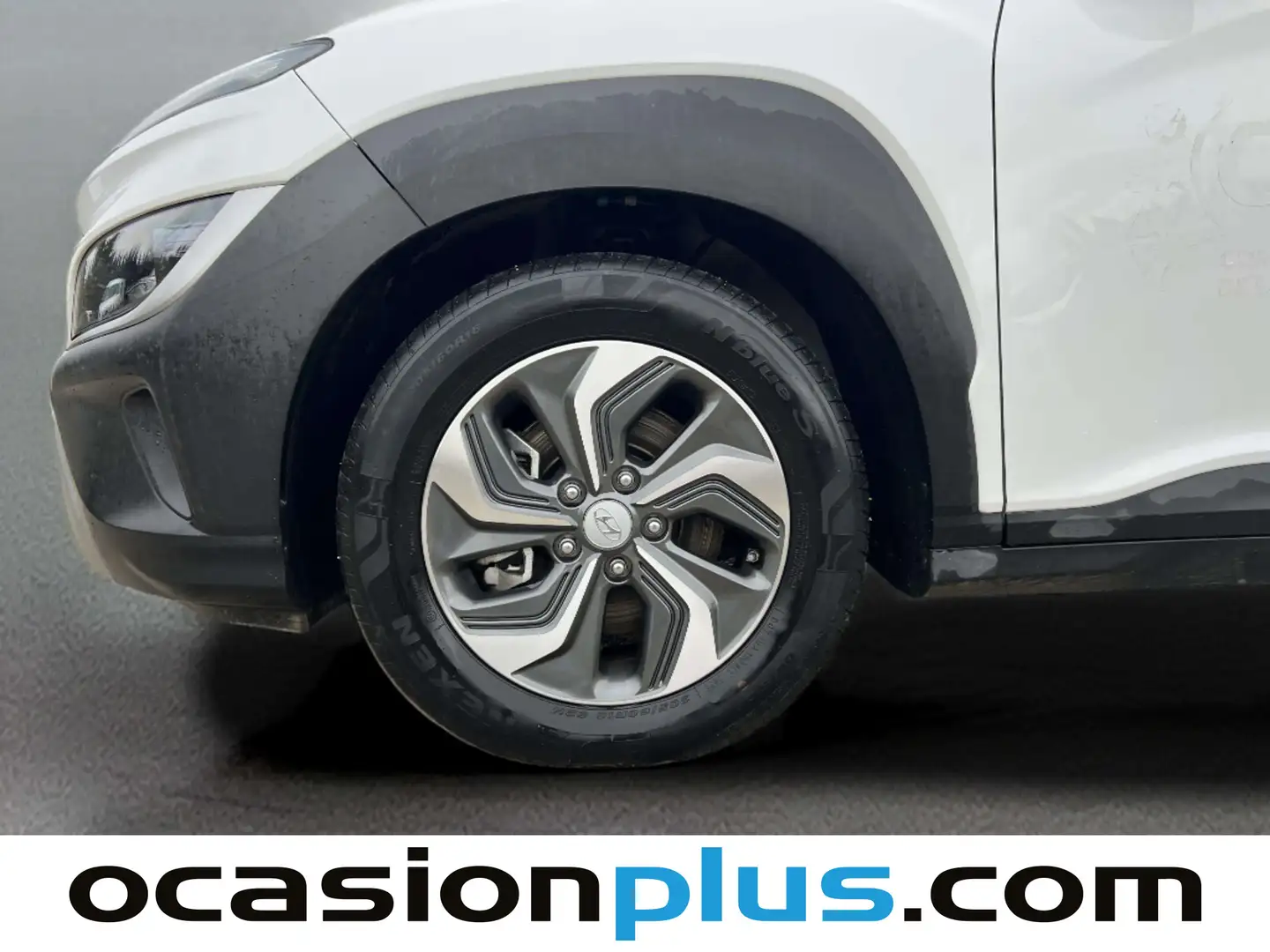 Foto Hyundai Kona Hyundai Kona 1.6 GDI HEV Maxx DCT (141 CV)