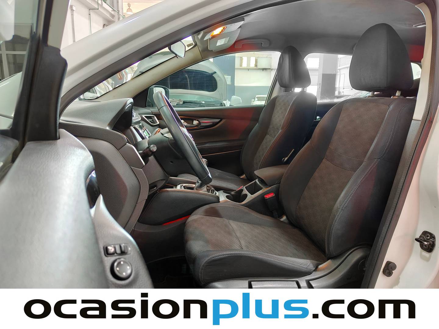 Foto asientos delanteros Nissan QASHQAI Nissan Qashqai DIG-T 115 Acenta (115 CV)
