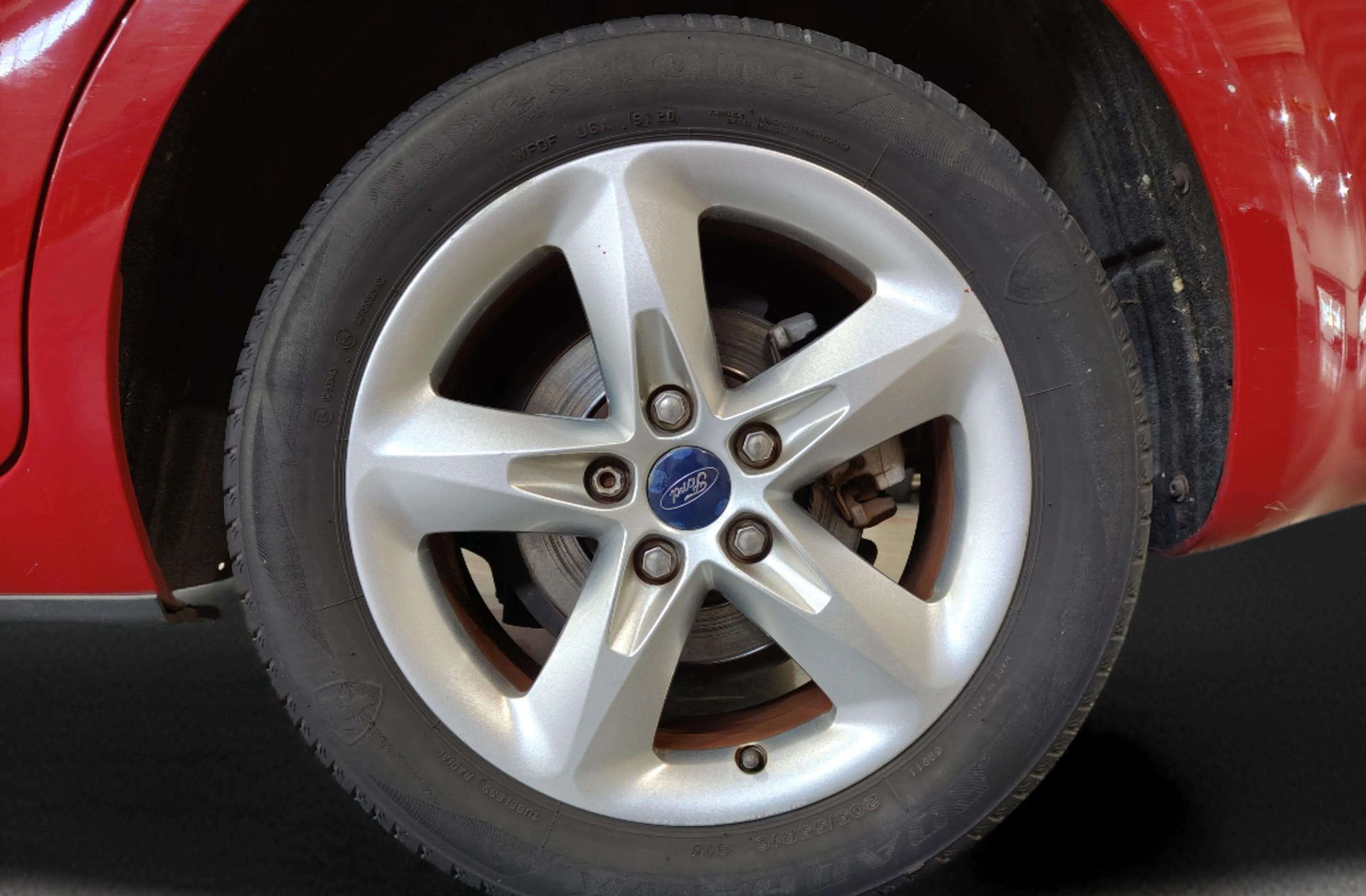 Ford Focus 1.6 TDCi Titanium - foto 28