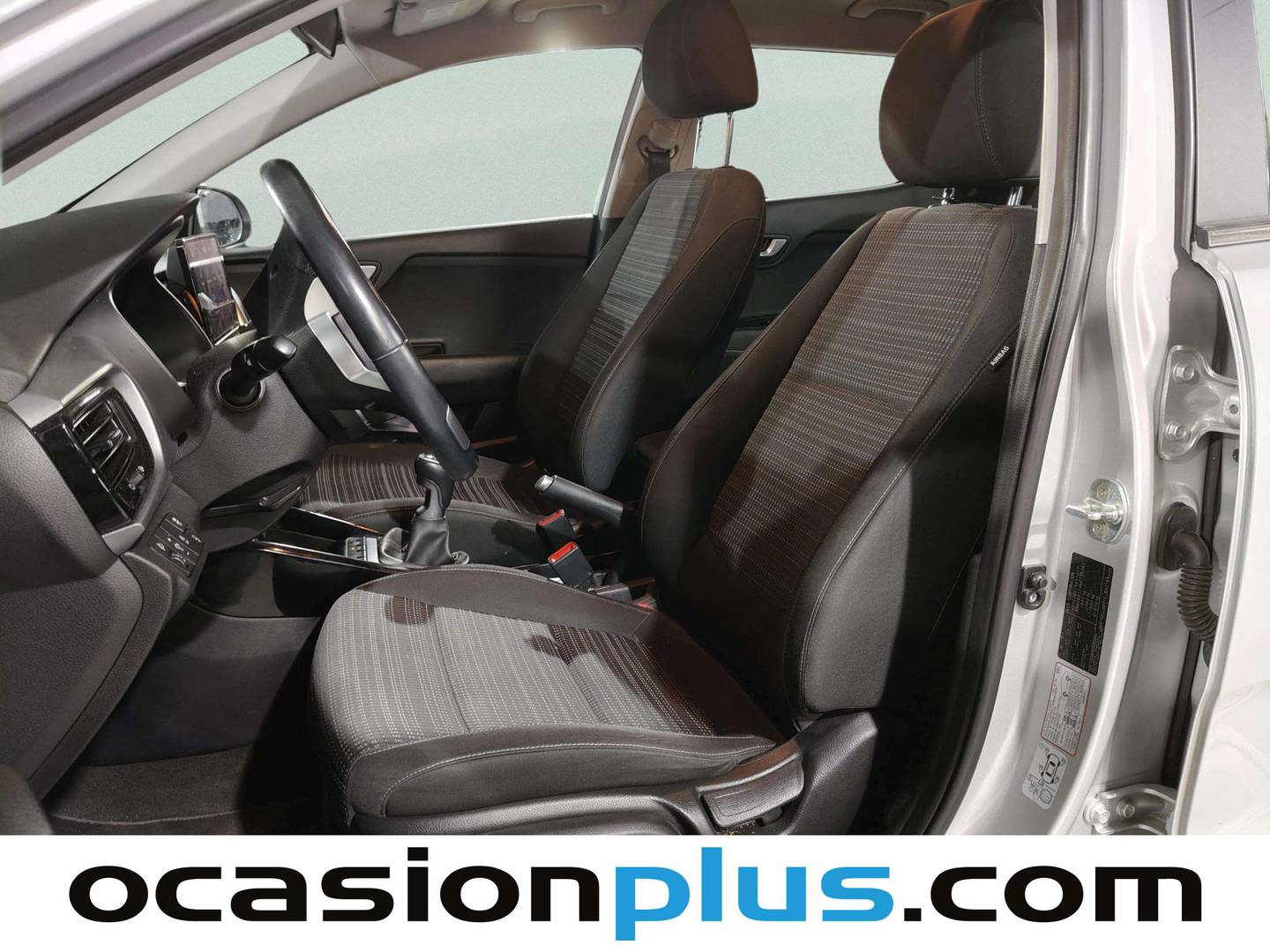 Foto asientos delanteros KIA Stonic KIA Stonic 1.0 T-GDi MHEV Drive iMT (100 CV)