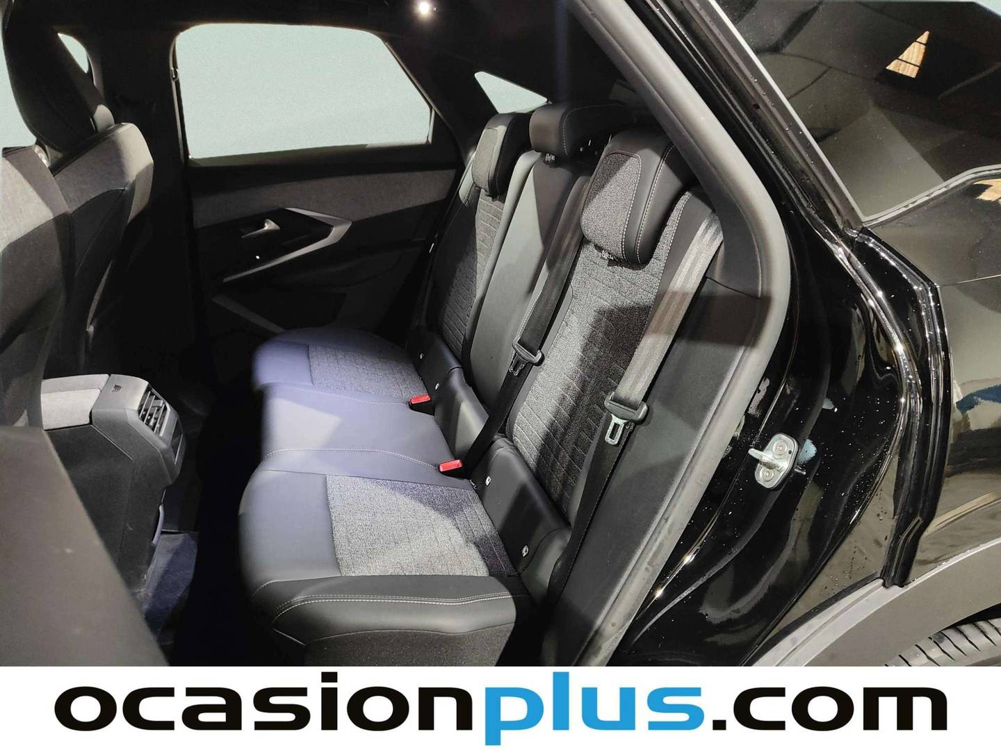Foto asientos traseros Peugeot 3008 Hybrid Peugeot 3008 Allure Hybrid eDCS6 (136 CV)