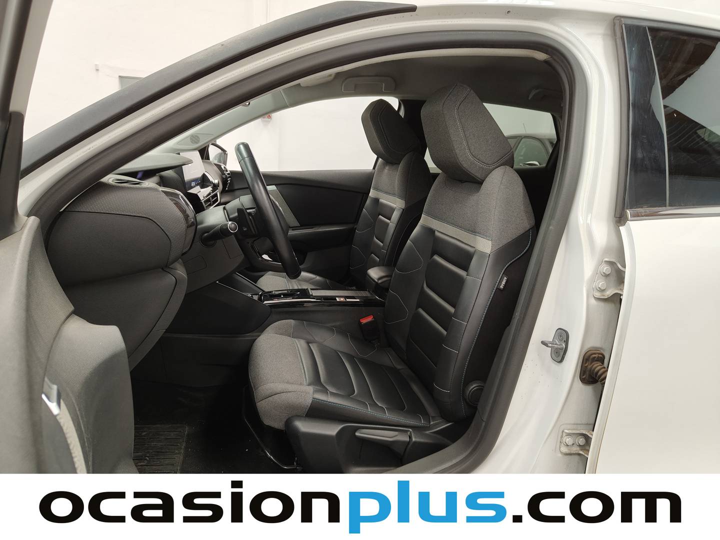 Foto asientos delanteros Citroën C4 Citroën C4 BlueHDi 130 S&S Shine EAT8 (130 CV)