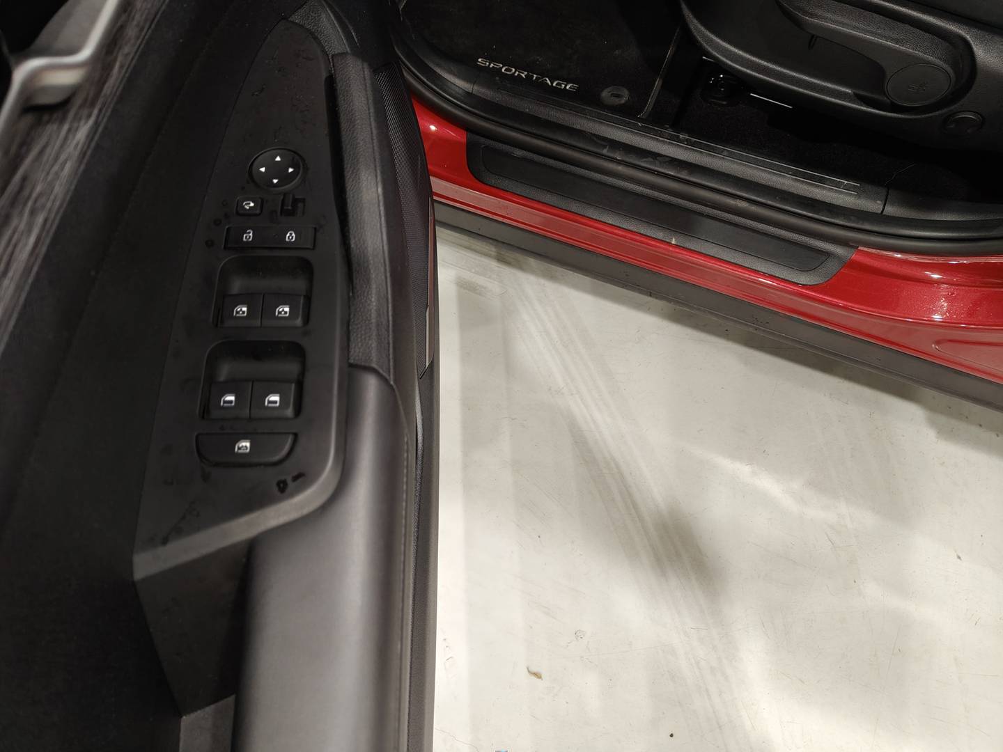 Foto KIA Sportage Kia Sportage 1.6 T-GDi MHEV Drive 4x2 (150 CV)