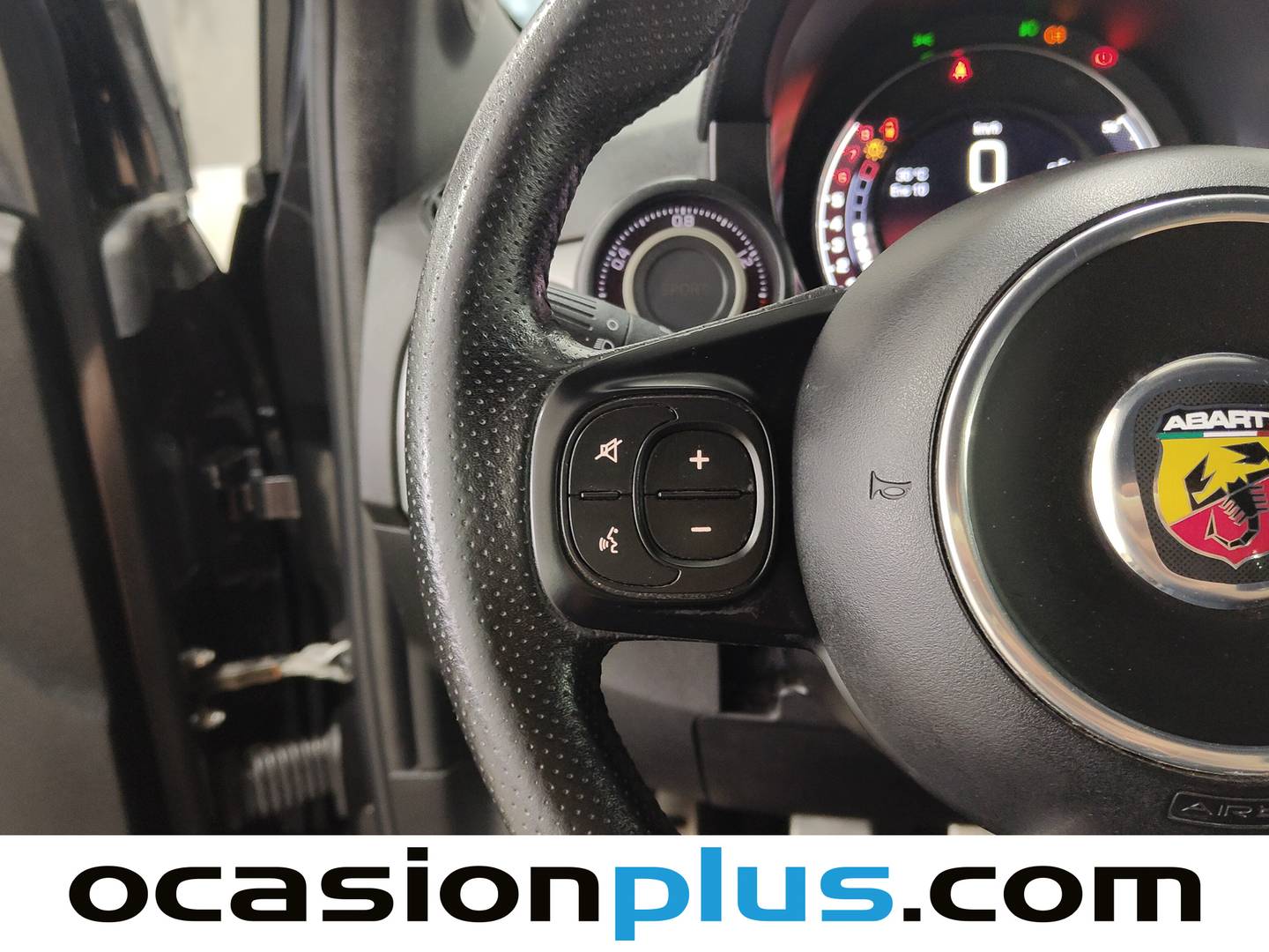 Extras y acabados del Abarth 500 Abarth 500 1.4 16v T-Jet 595 Pista (160 CV)