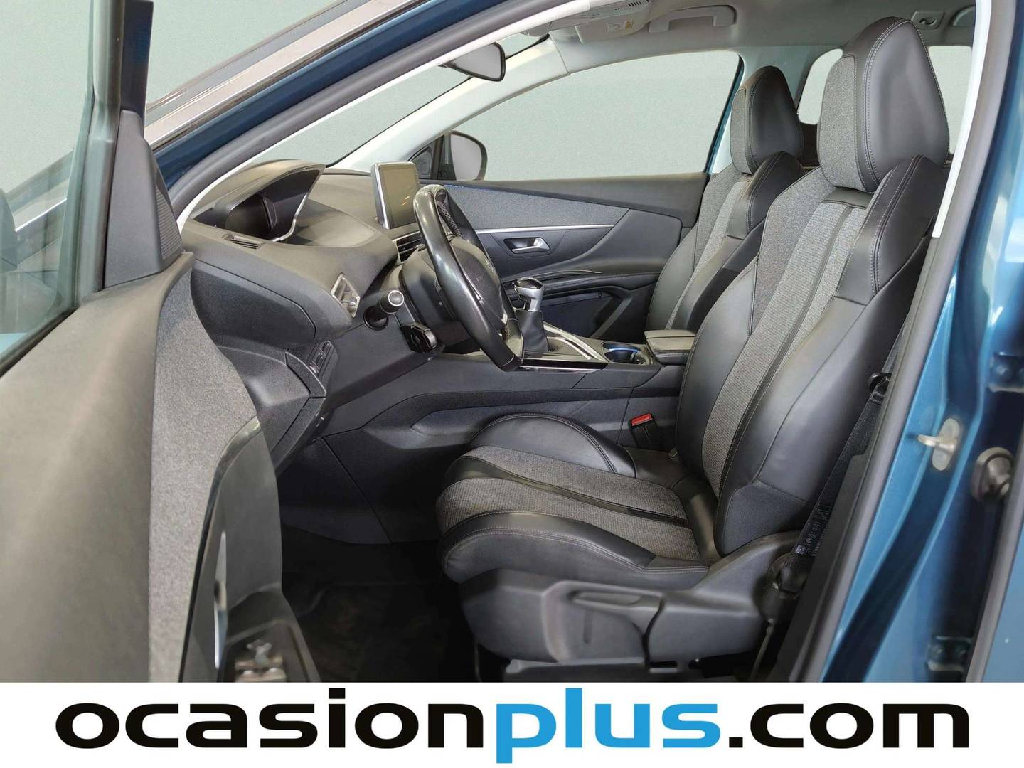 Foto asientos delanteros Peugeot 5008 Peugeot 5008 PureTech 130 S&S Allure (130 CV) 7 Plazas