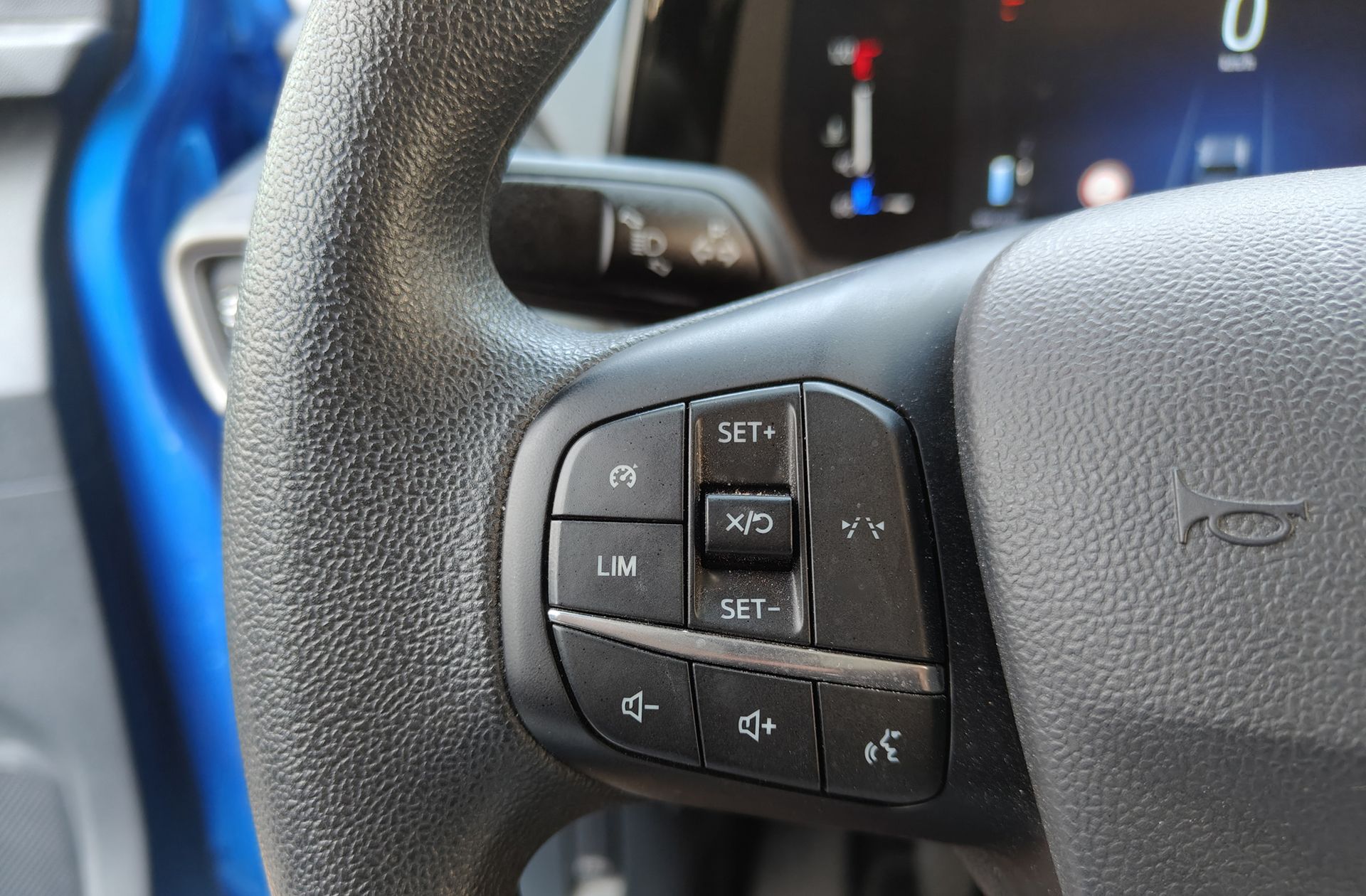 Ford Tourneo Courier 1.0 EcoBoost Trend - foto 22