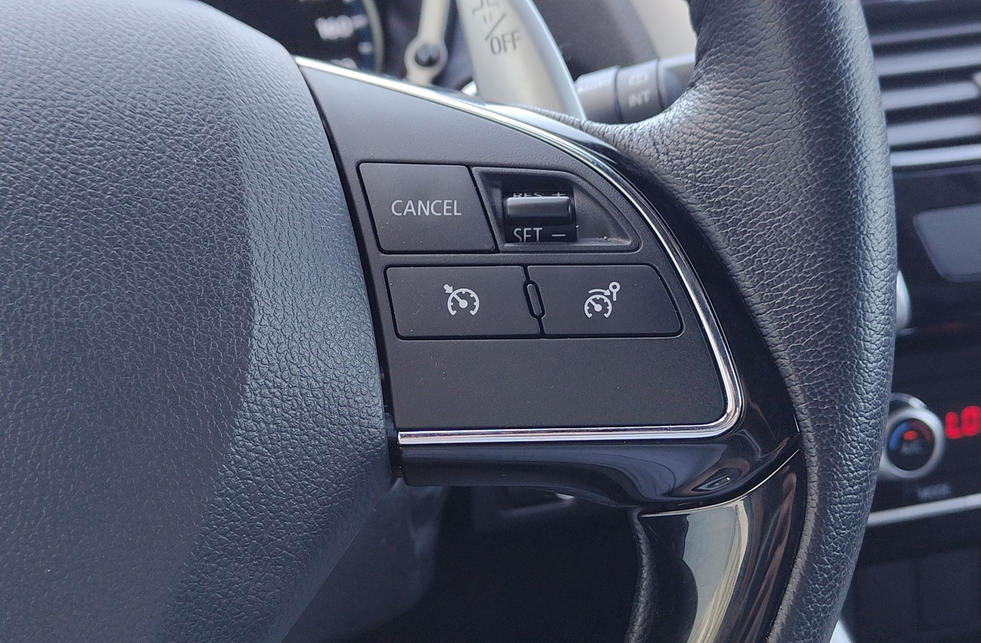 Mitsubishi Eclipse Cross 2.4 PHEV Kaiteki 4WD - foto 30