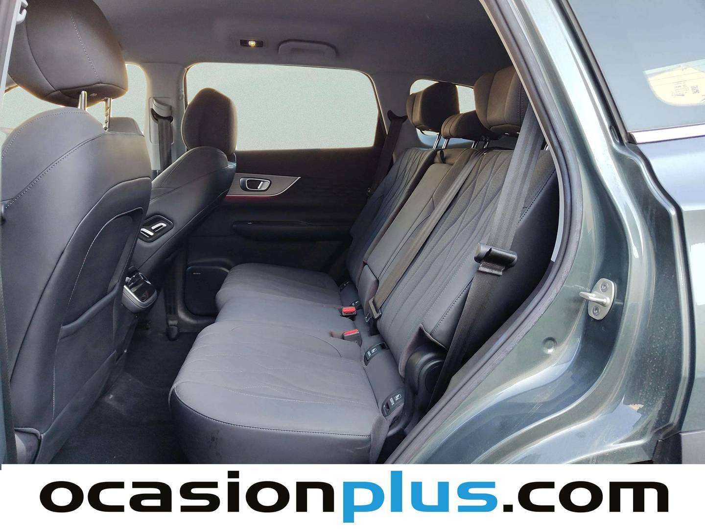 Foto asientos traseros EBRO S800 EBRO S800 1.6 TGDI Premium DCT (147 CV) 7 Plazas
