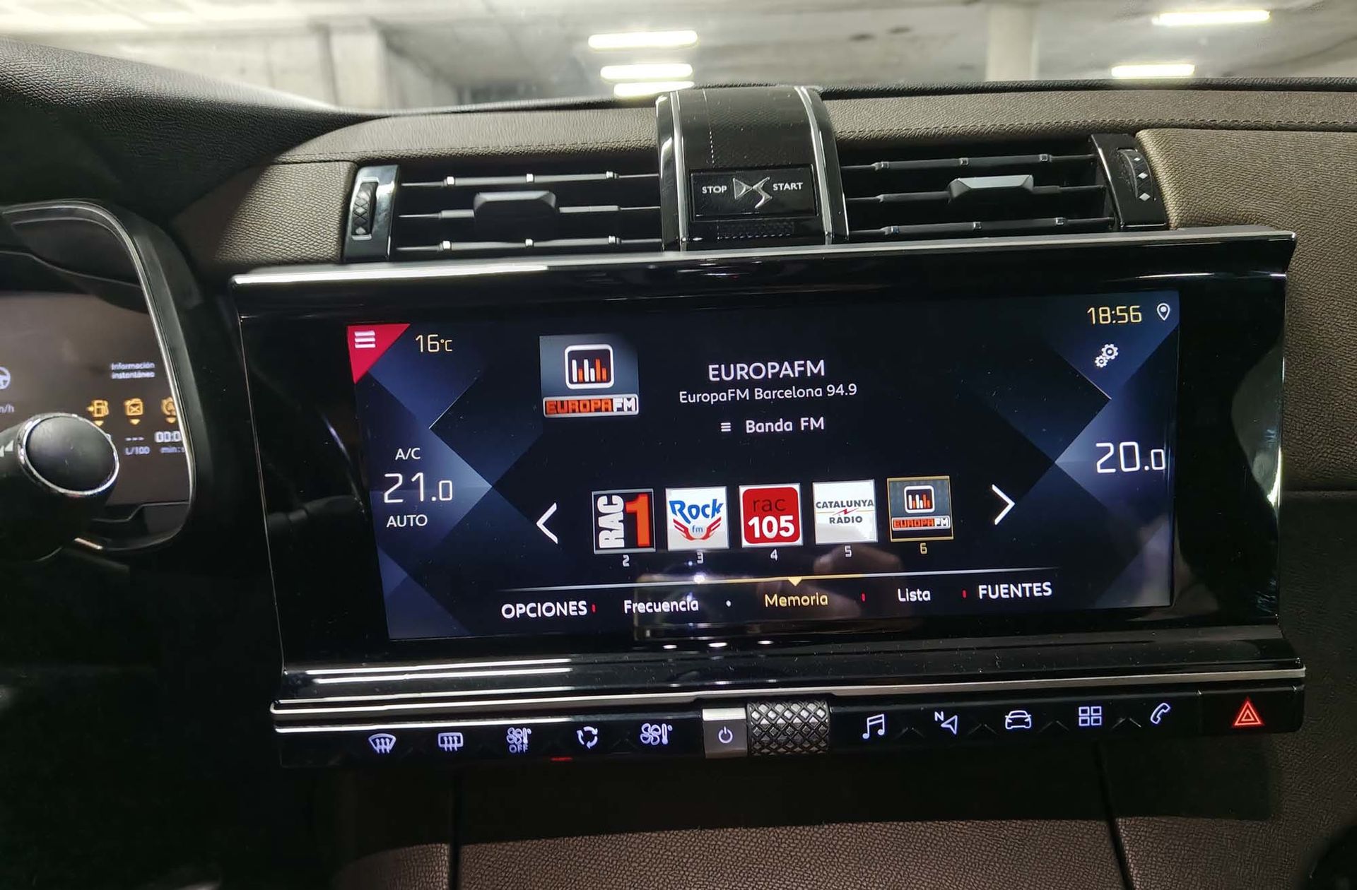 DS DS 7 Crossback PureTech 180 So Chic - foto 23