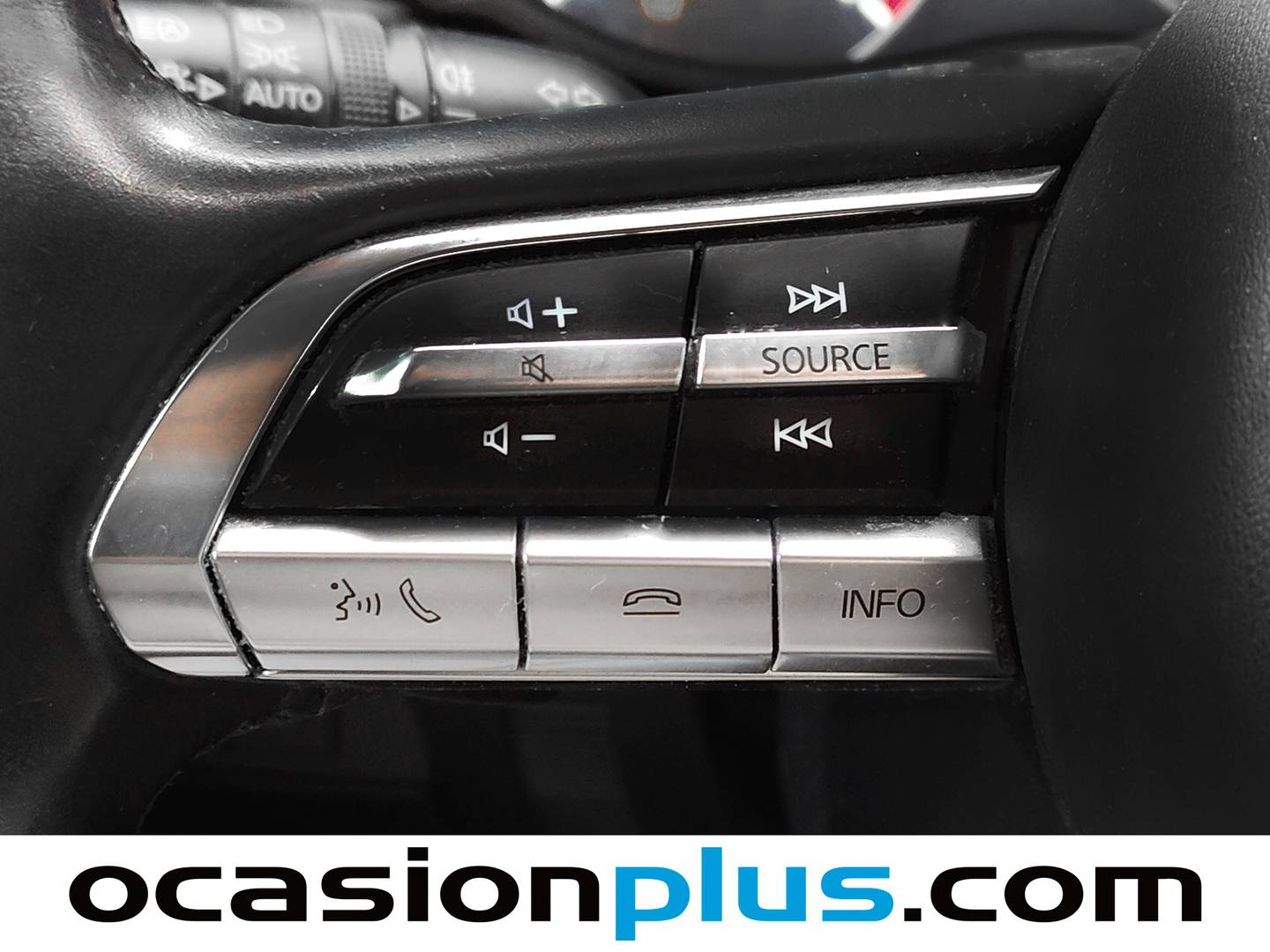 Foto Mazda CX-30 Mazda CX-30 2.0 Skyactiv-X Zenith AT (186 CV)