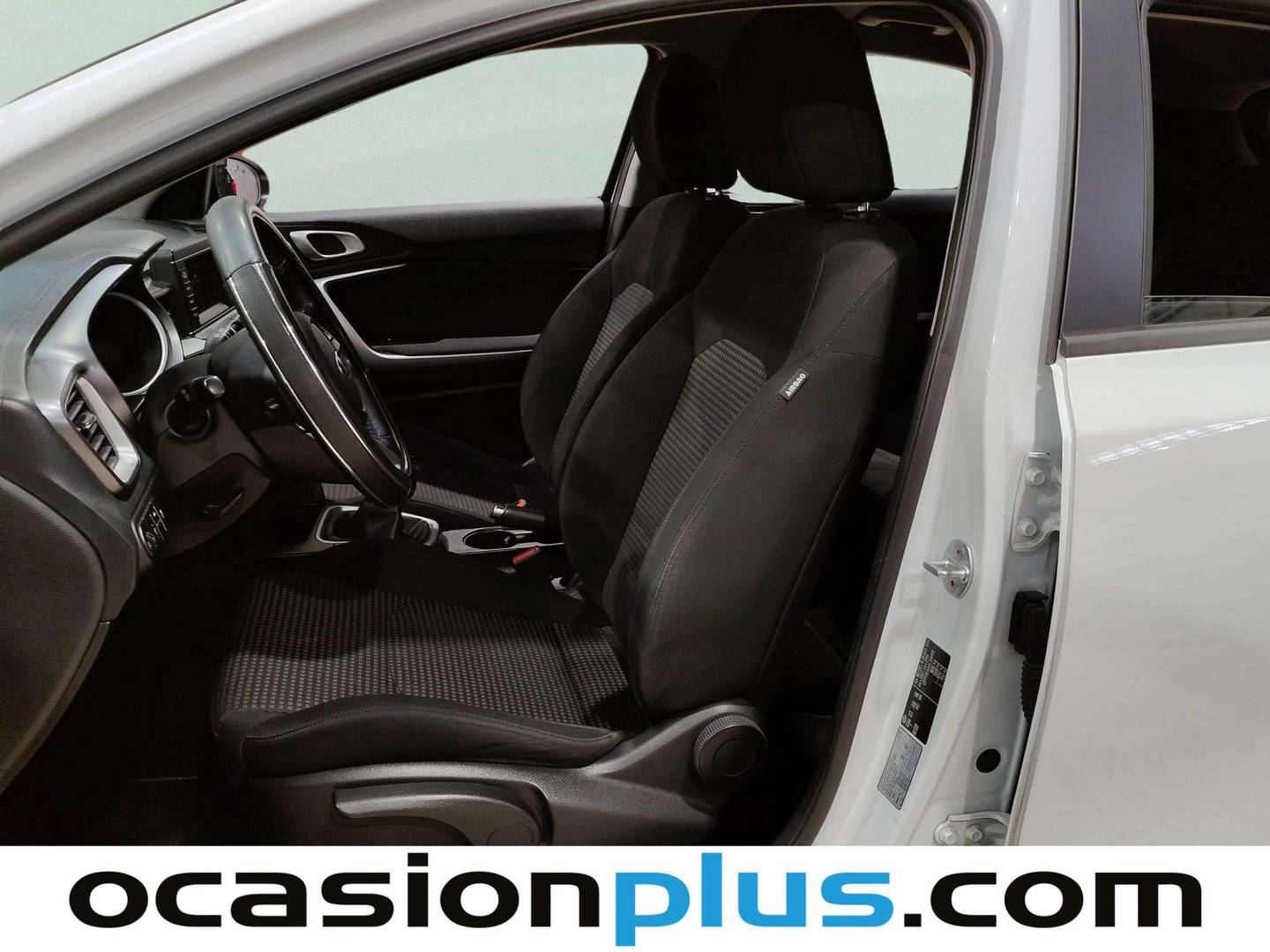 Foto asientos delanteros KIA Ceed KIA Ceed 1.0 T-GDi Concept (120 CV)