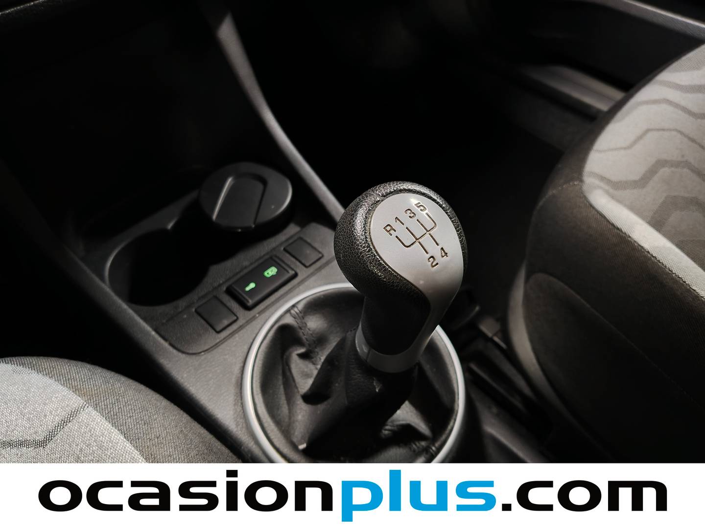 Skoda Fabia Skoda Fabia 1.2 Young (60 CV) de segunda mano