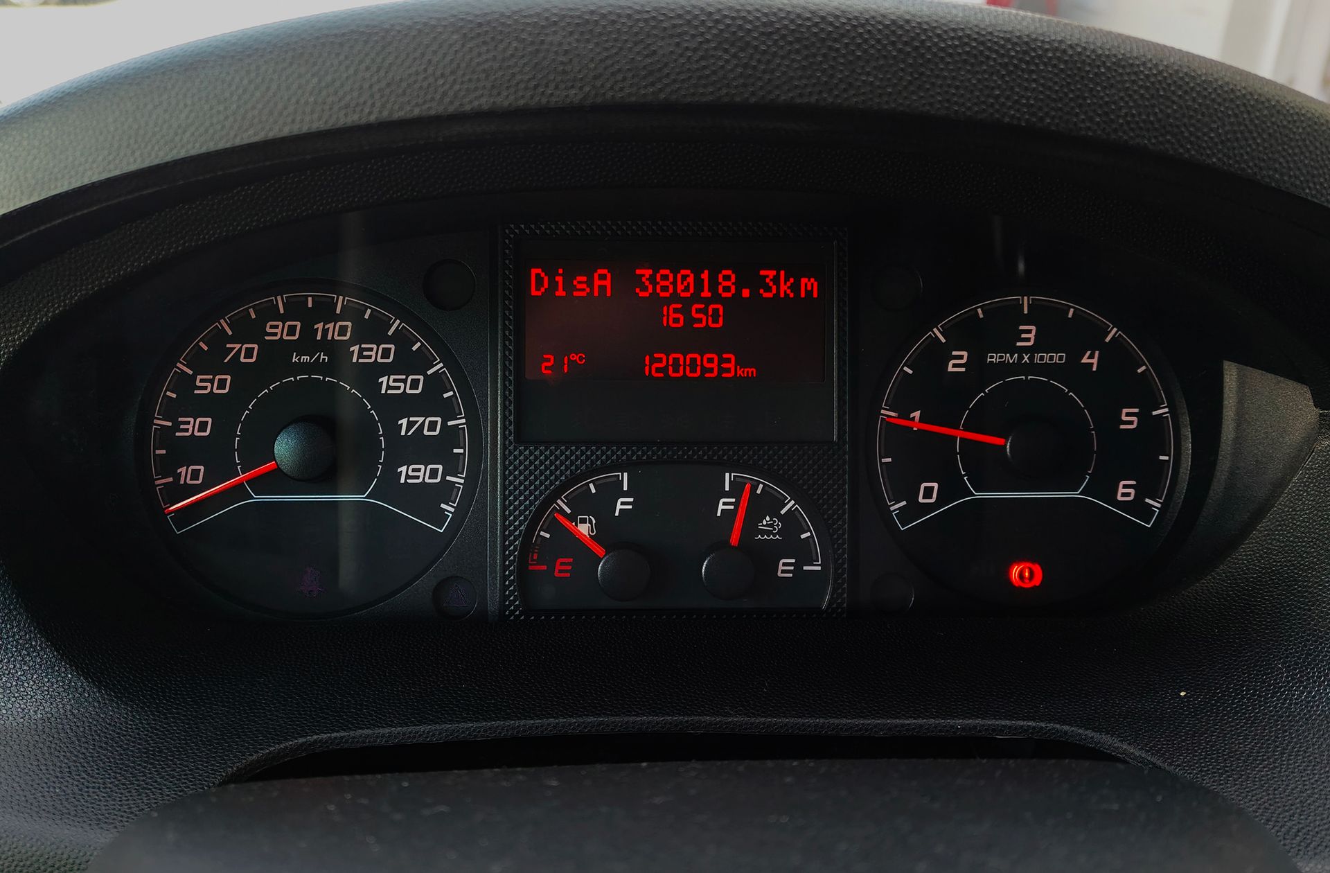 Opel Movano Furgon 2.2 BlueHDi Base L3H2 3.5T - foto 18