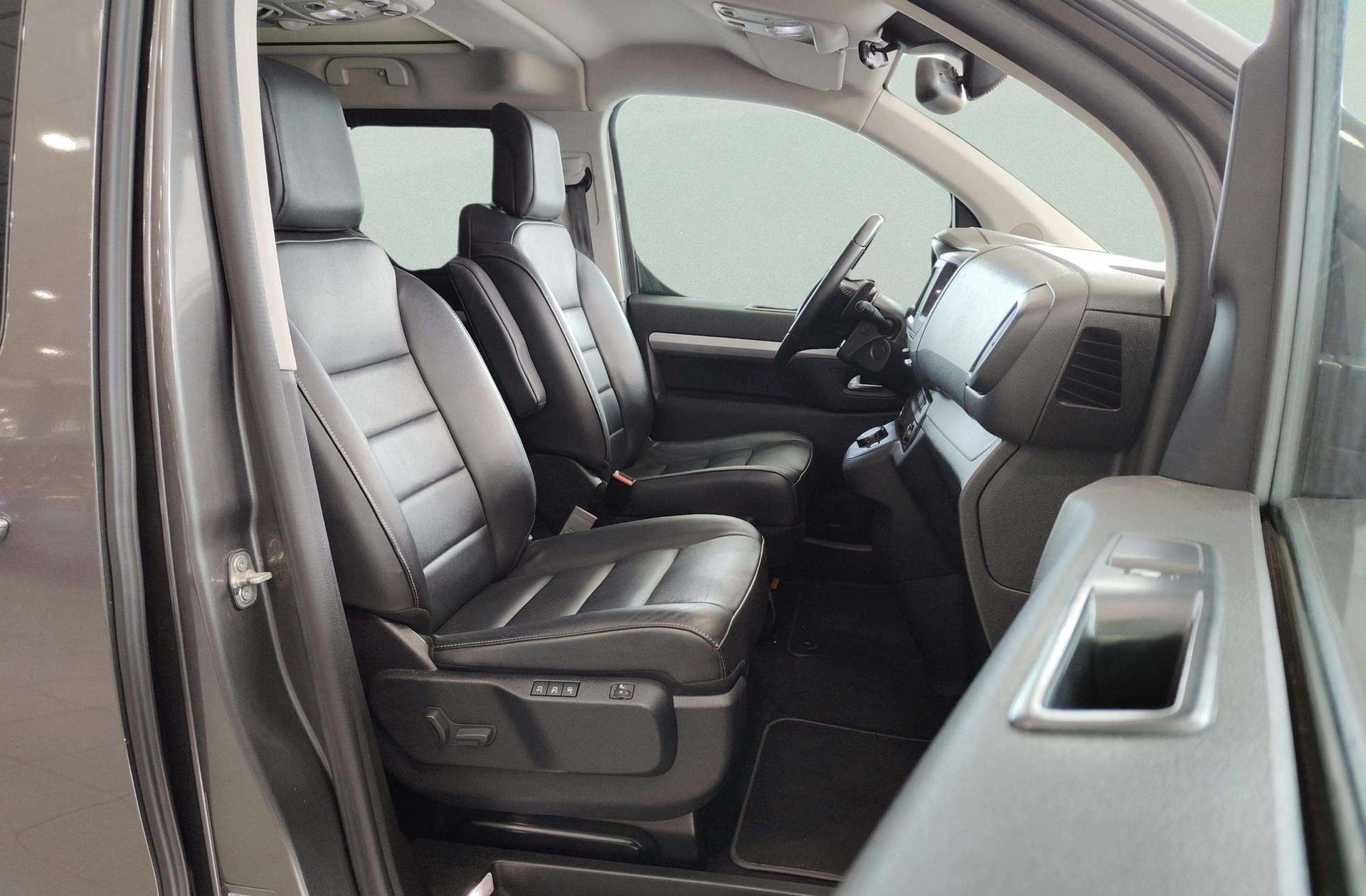 Opel Zafira Life 2.0 Diesel M Elegance 8 plazas - foto 29